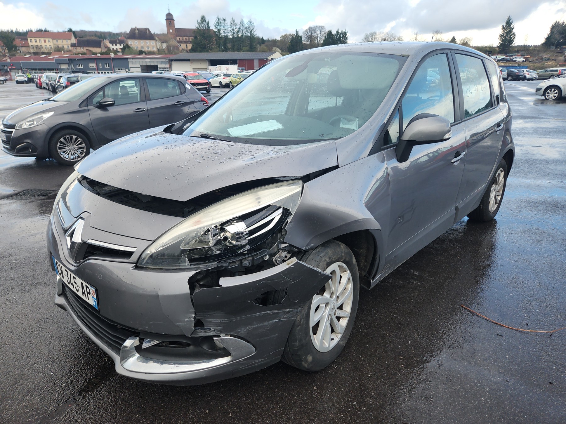 Calandre pour RENAULT SCENIC 3 PHASE 2 Calandre pour RENAULT SCENIC 3 PHASE 2