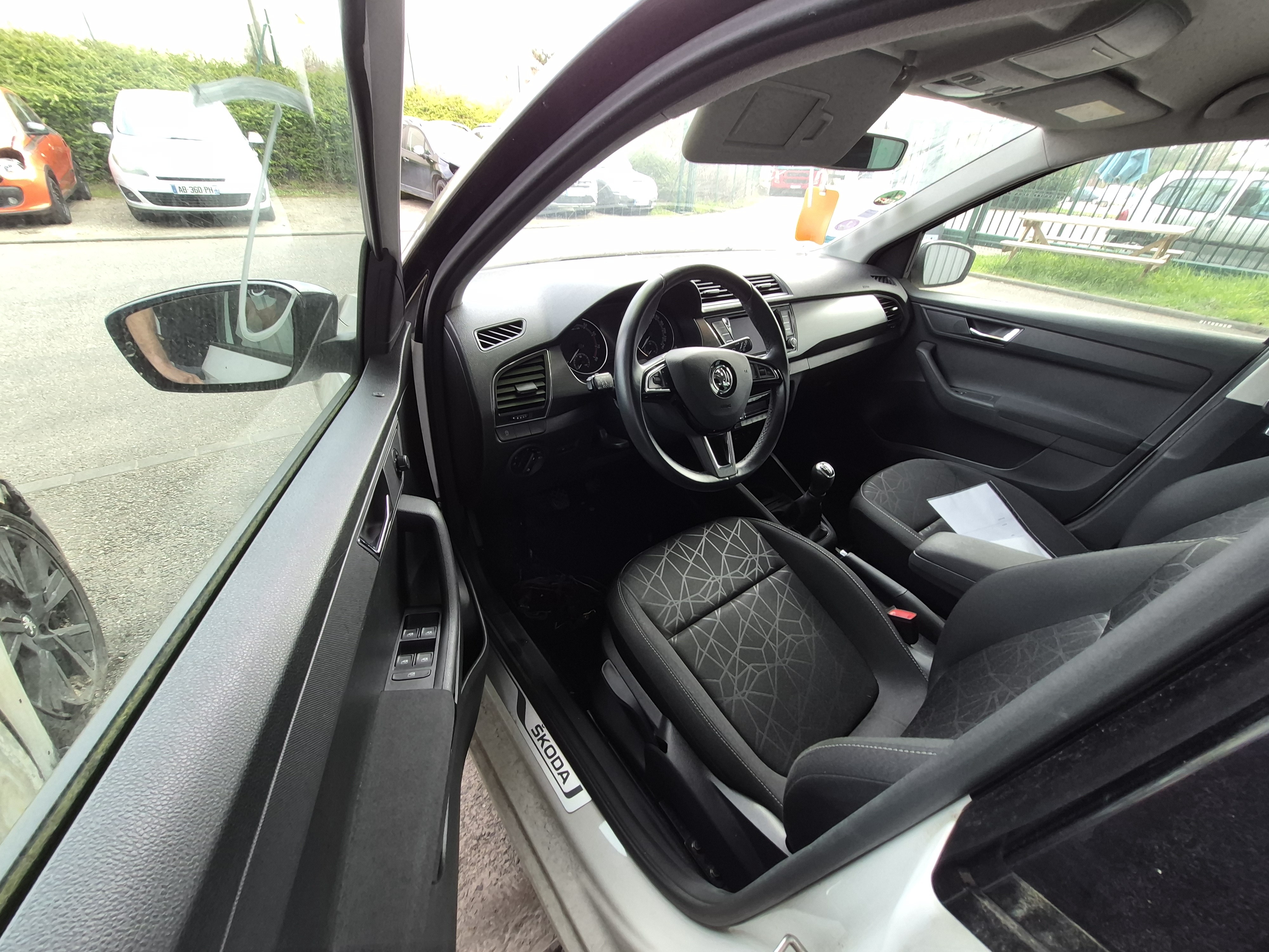 Capteur aide au stationnement pour SKODA FABIA 3 PHASE 2 Capteur aide au stationnement pour SKODA FABIA 3 PHASE 2