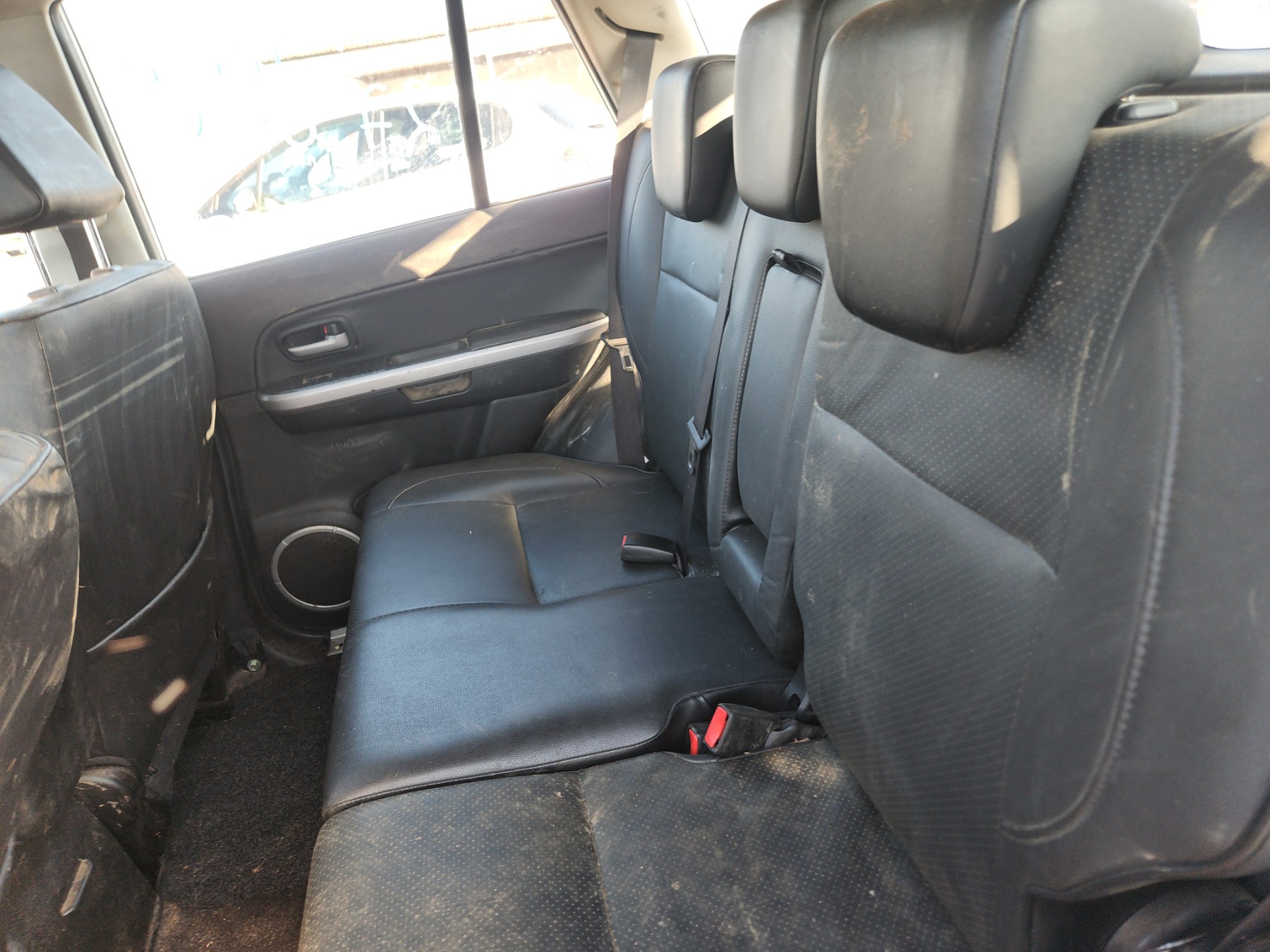 Feu arriere principal gauche (feux) pour SUZUKI GRAND VITARA 2 PHASE 2 Feu arriere principal gauche (feux) pour SUZUKI GRAND VITARA 2 PHASE 2