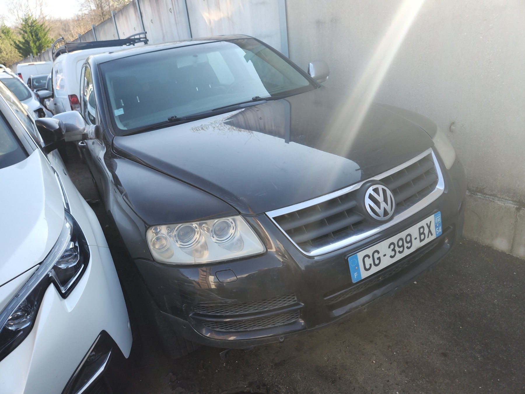 Feu arriere principal droit (feux) pour VOLKSWAGEN TOUAREG 1 PHASE 1 Feu arriere principal droit (feux) pour VOLKSWAGEN TOUAREG 1 PHASE 1