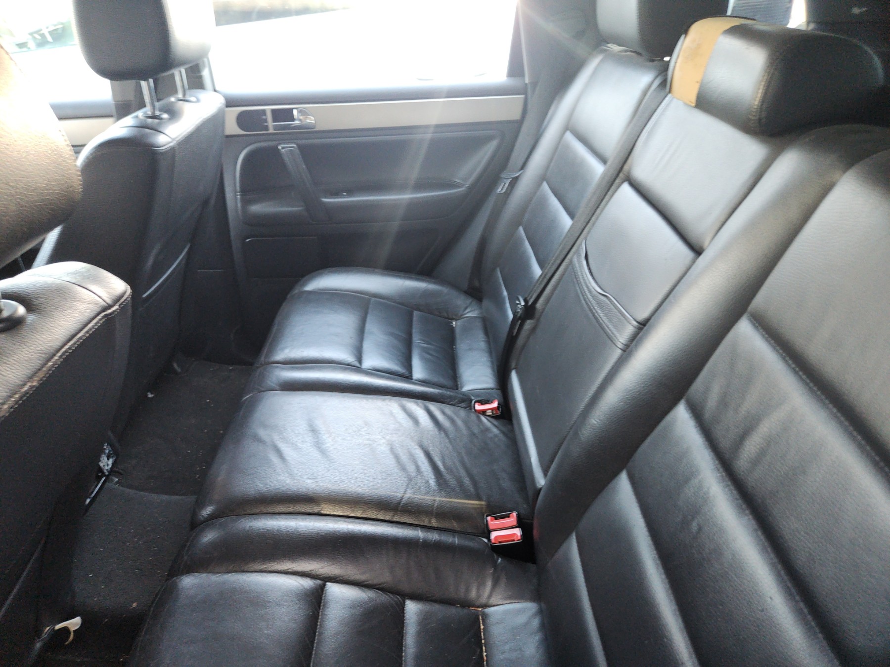 Feu arriere principal droit (feux) pour VOLKSWAGEN TOUAREG 1 PHASE 1 Feu arriere principal droit (feux) pour VOLKSWAGEN TOUAREG 1 PHASE 1