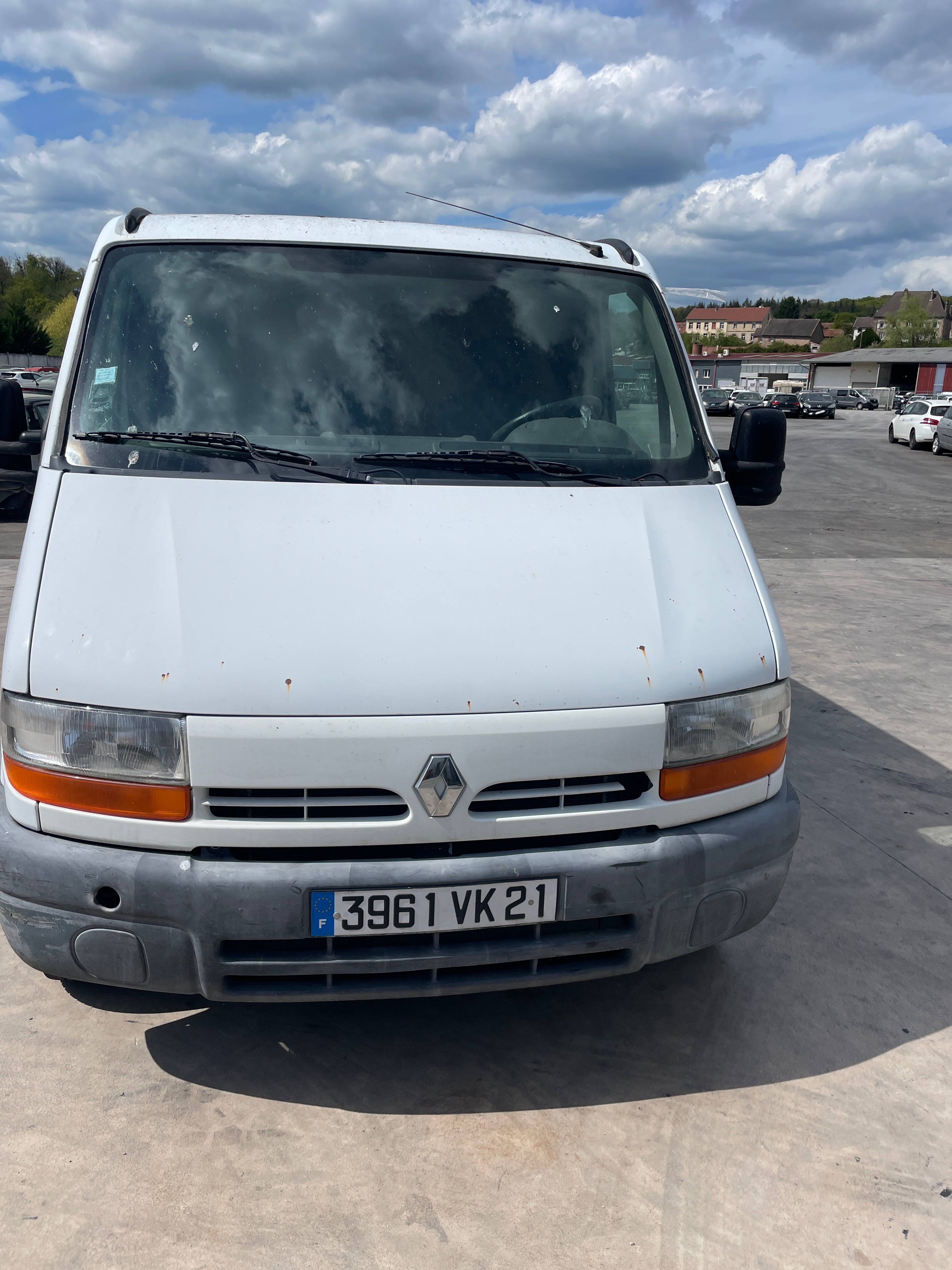 Porte de coffre gauche pour RENAULT MASTER 2 PHASE 1 Porte de coffre gauche pour RENAULT MASTER 2 PHASE 1