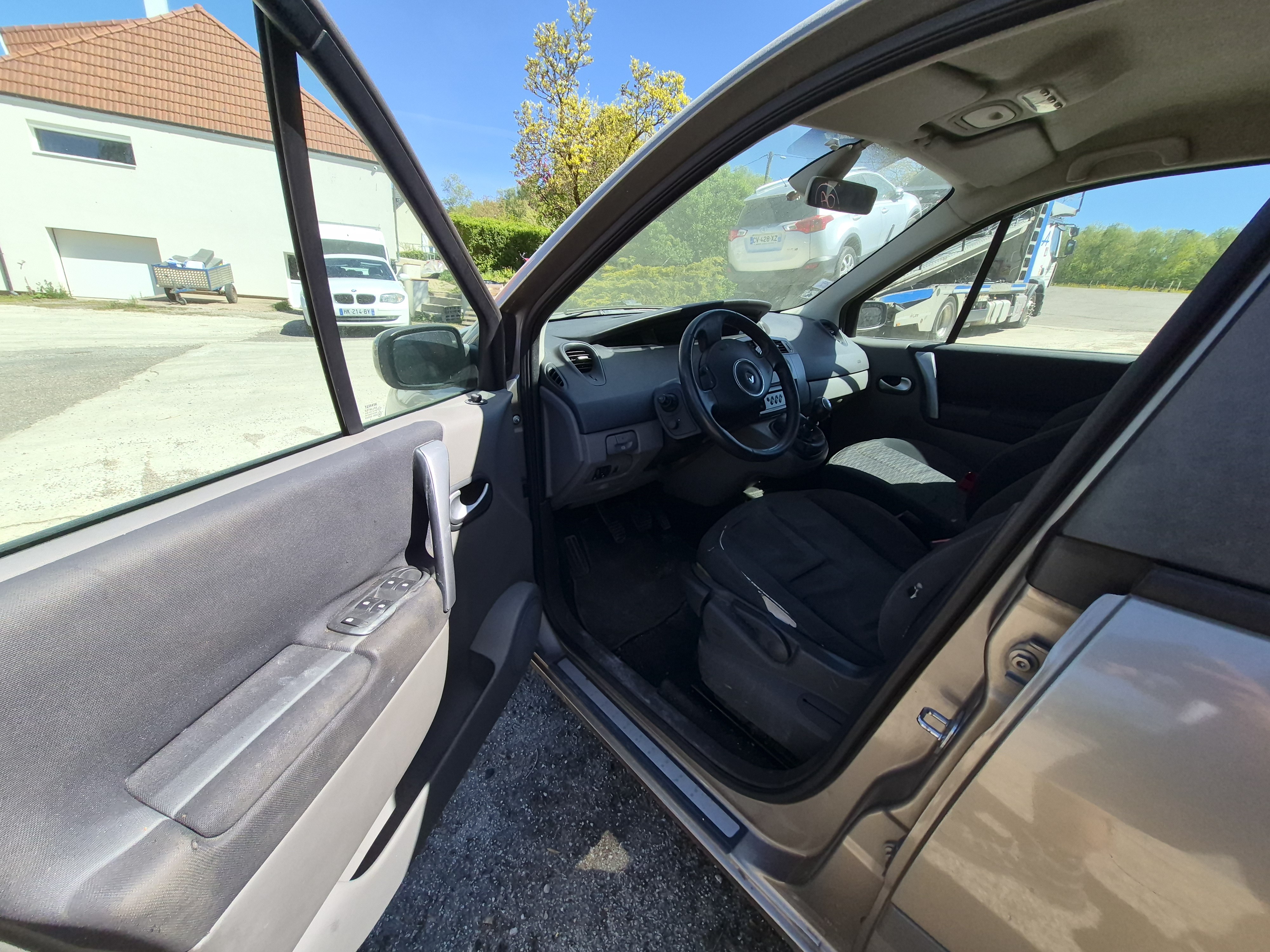 Optique avant principal gauche (feux)(phare) pour RENAULT SCENIC 2 PHASE 2 Optique avant principal gauche (feux)(phare) pour RENAULT SCENIC 2 PHASE 2