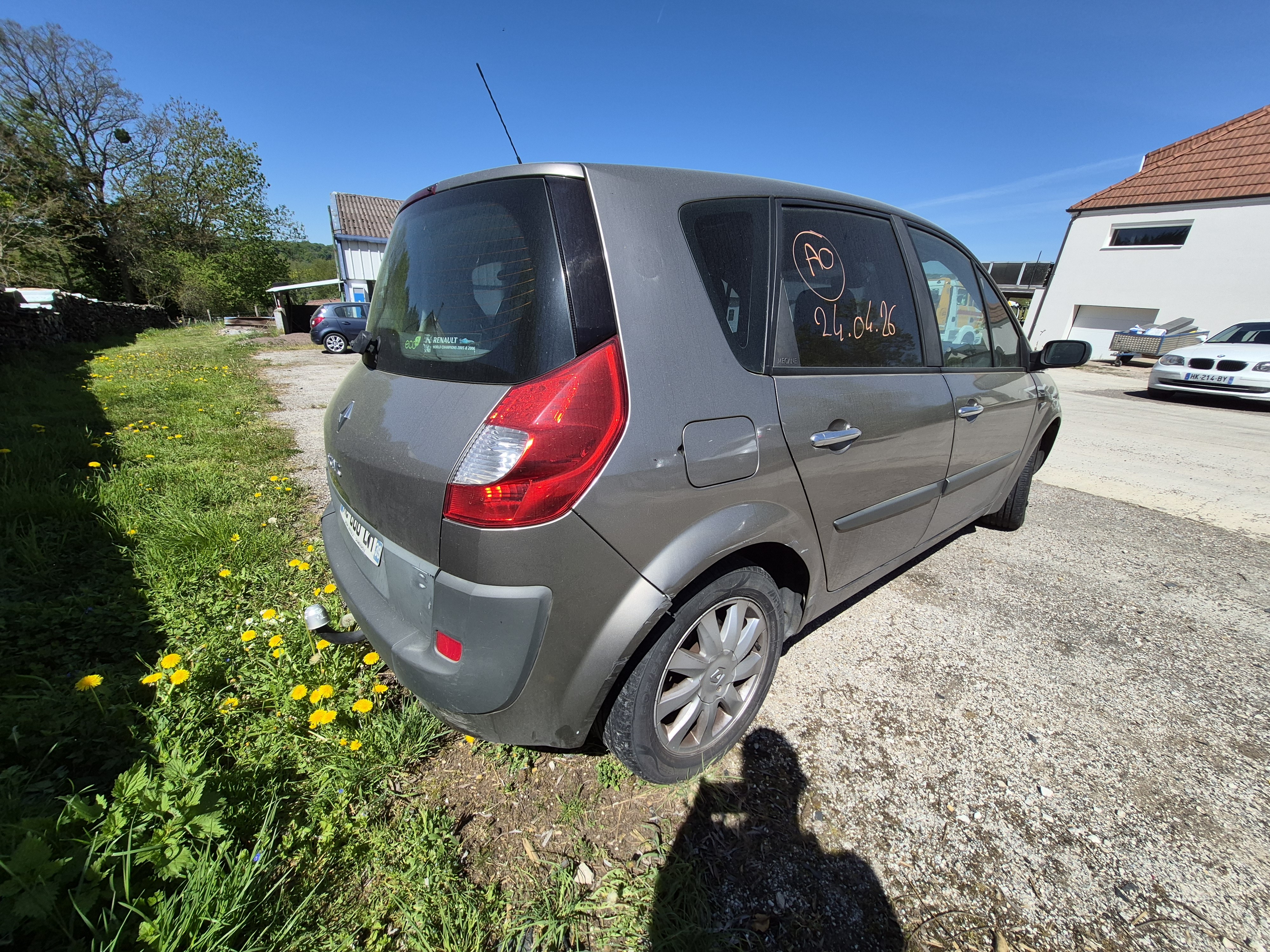 Optique avant principal gauche (feux)(phare) pour RENAULT SCENIC 2 PHASE 2 Optique avant principal gauche (feux)(phare) pour RENAULT SCENIC 2 PHASE 2