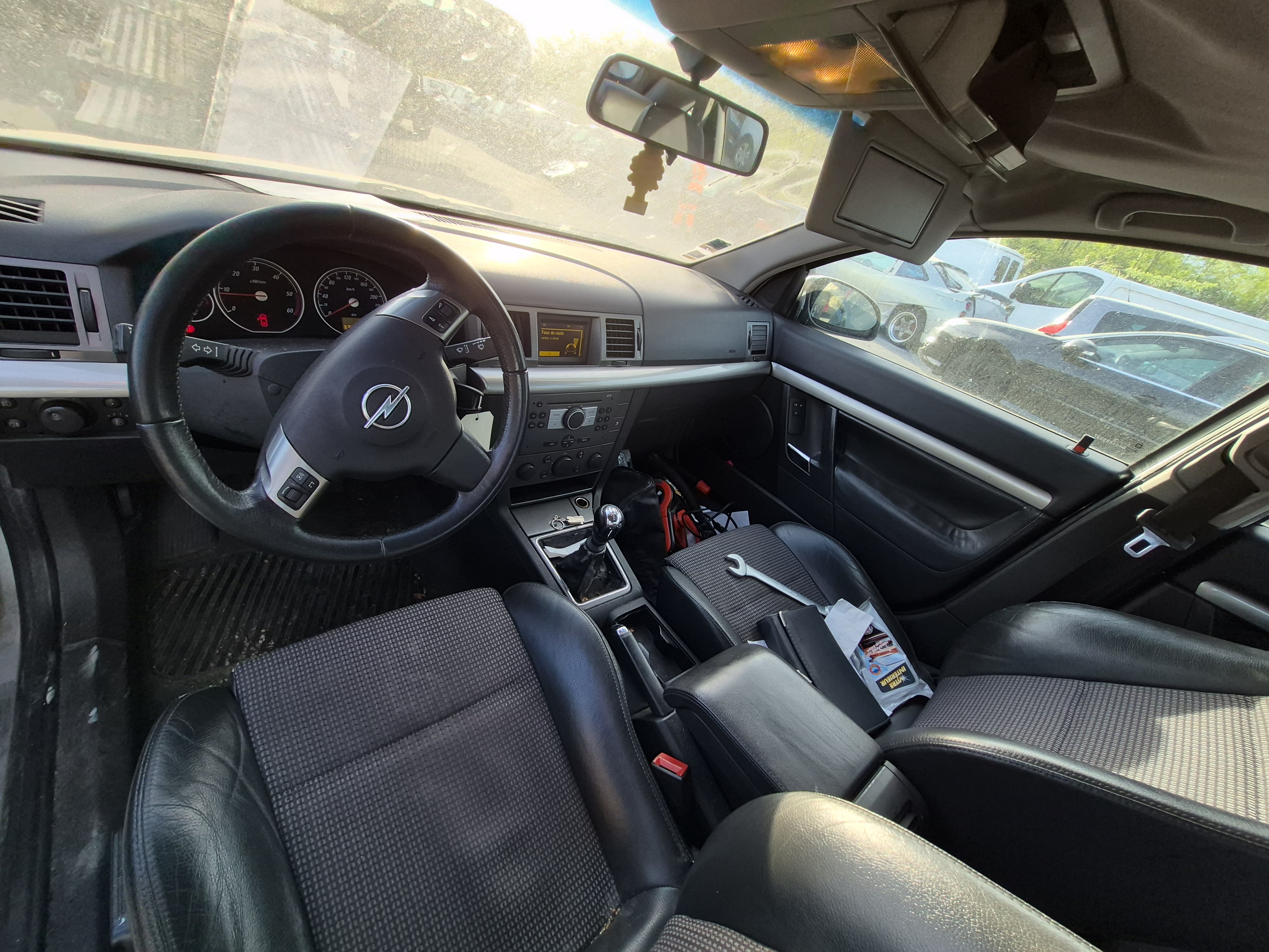 Aile avant droit pour OPEL VECTRA C PHASE 1 Aile avant droit pour OPEL VECTRA C PHASE 1