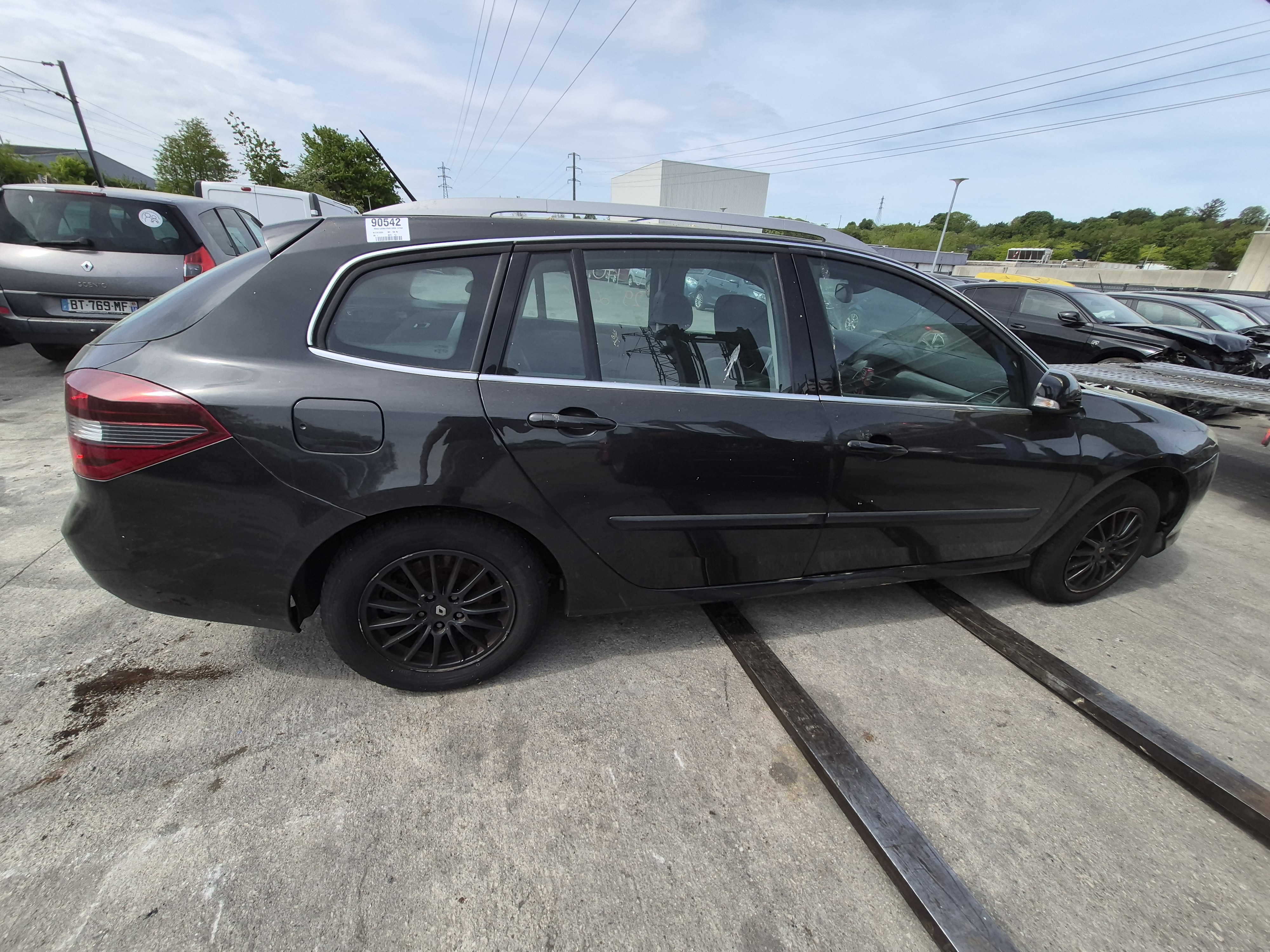 Volant pour RENAULT LAGUNA 3 PHASE 2 BREAK Volant pour RENAULT LAGUNA 3 PHASE 2 BREAK