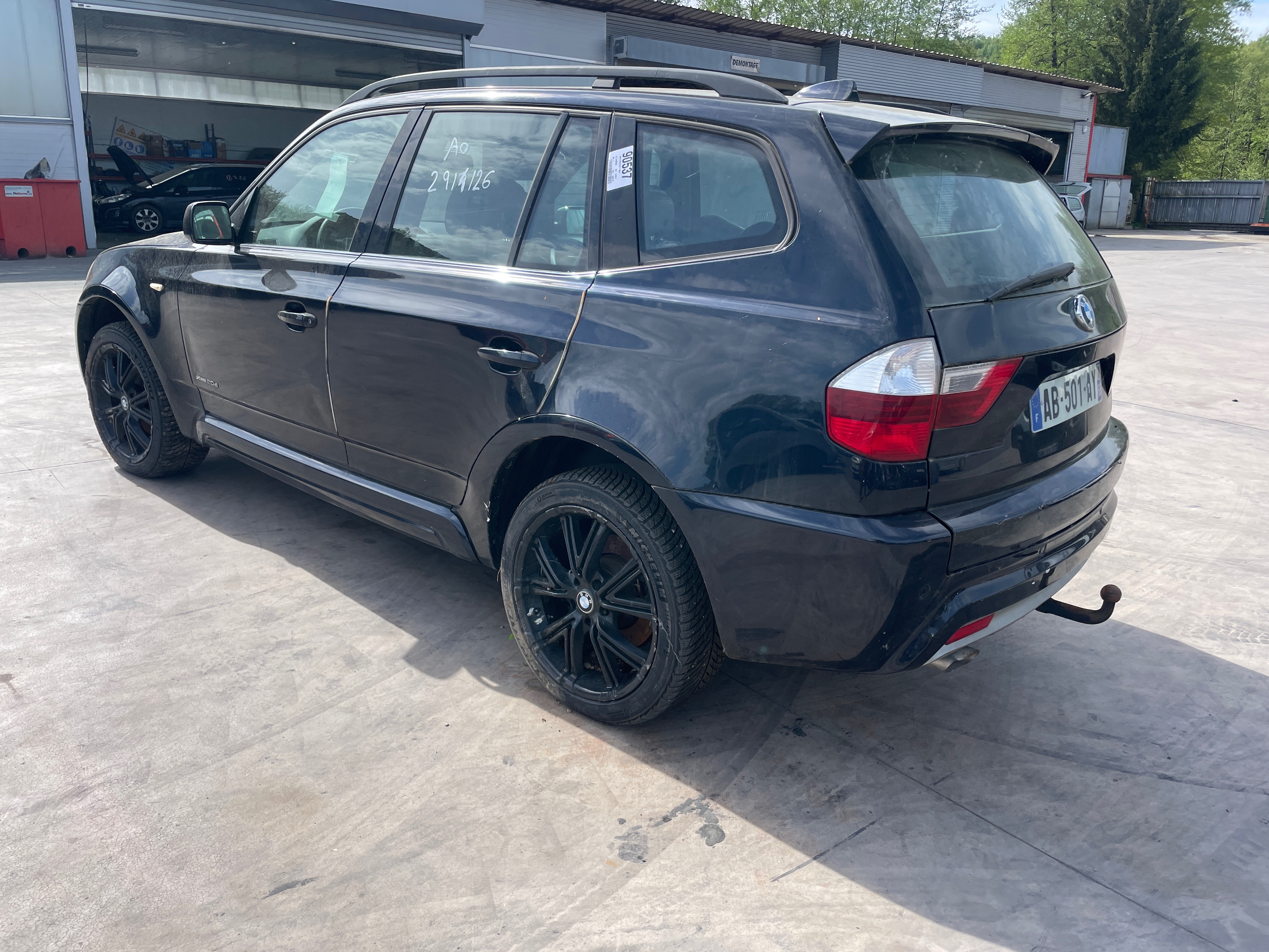 Pare choc avant pour BMW X3 E83 PHASE 2 Pare choc avant pour BMW X3 E83 PHASE 2