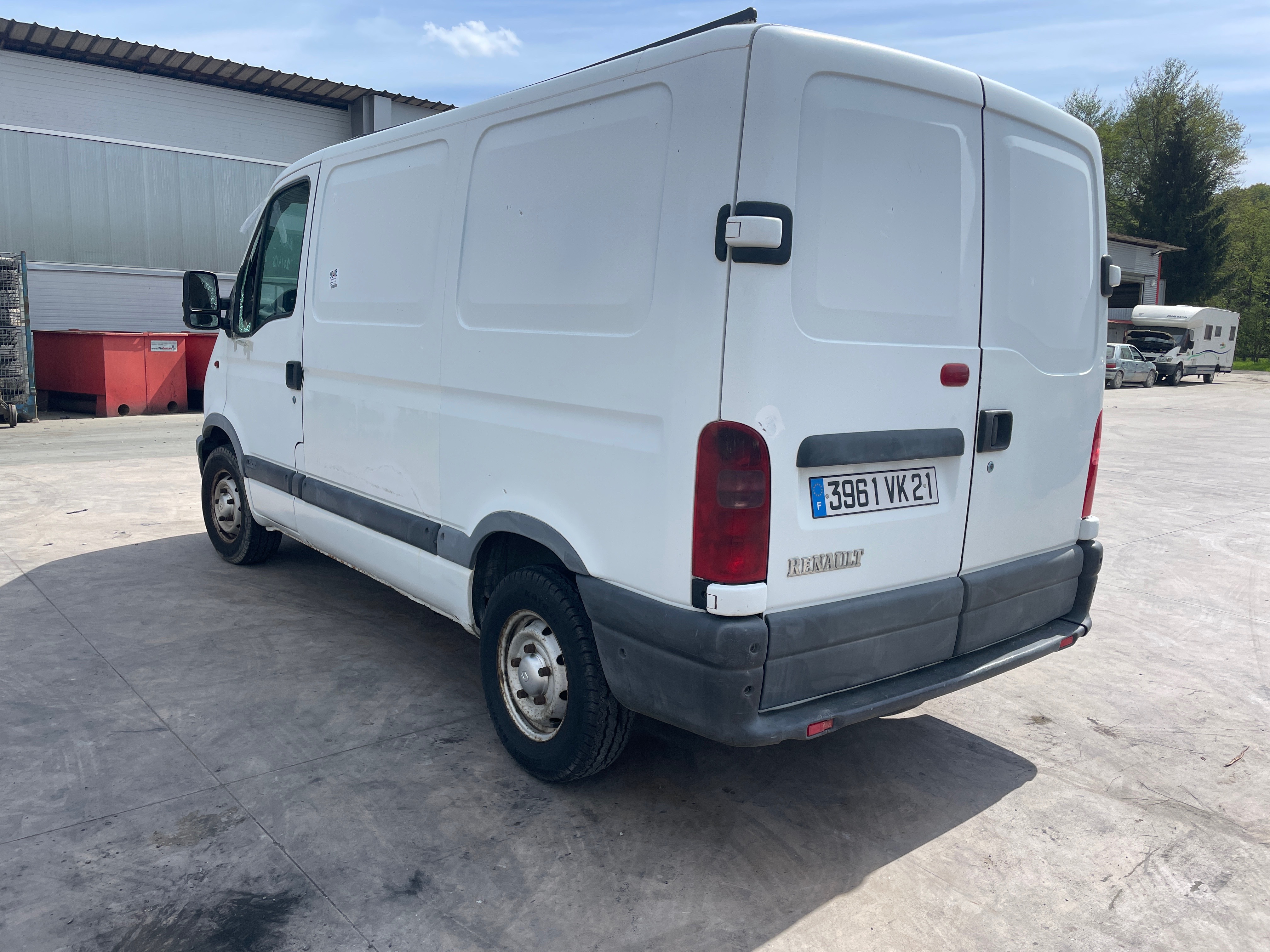 Porte de coffre gauche pour RENAULT MASTER 2 PHASE 1 Porte de coffre gauche pour RENAULT MASTER 2 PHASE 1