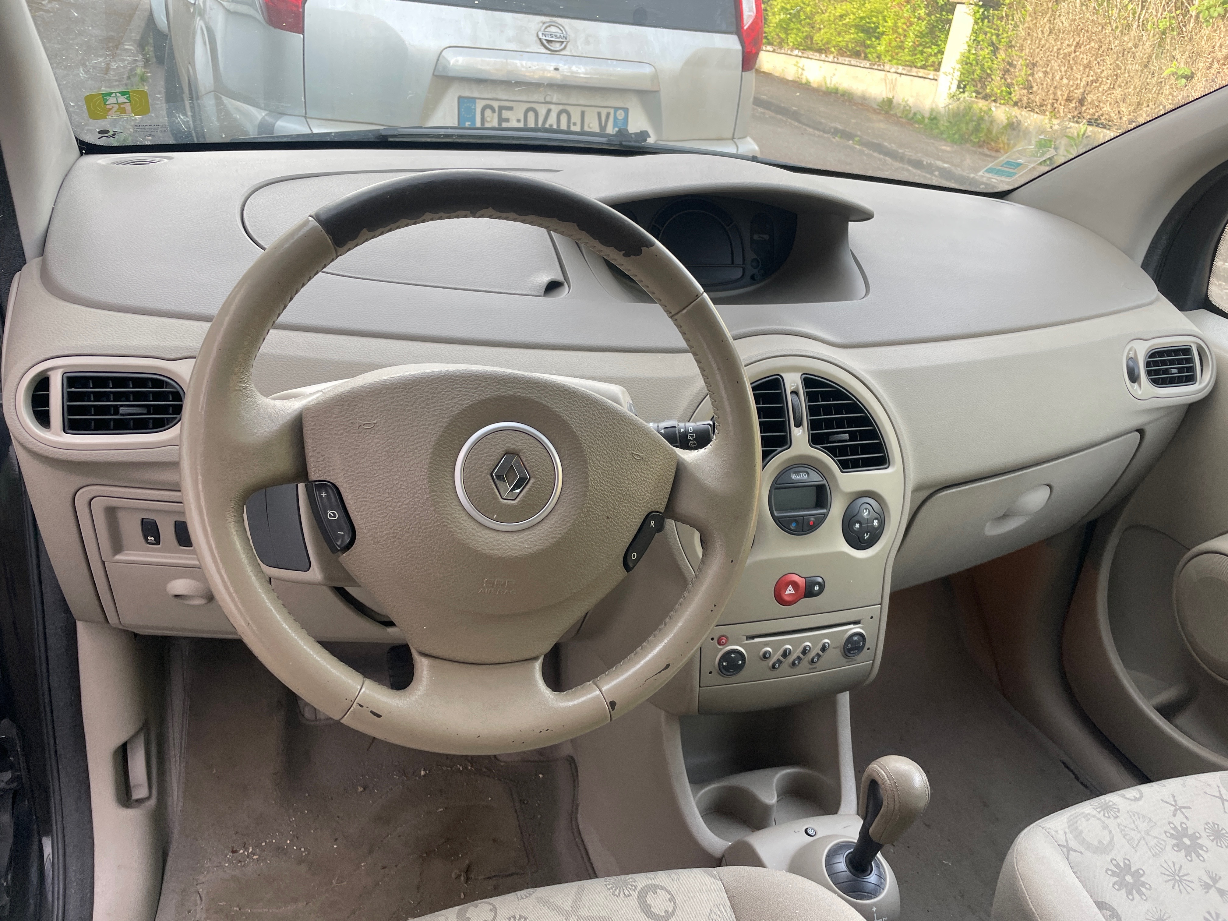 Optique avant principal gauche (feux)(phare) pour RENAULT MODUS PHASE 2 Optique avant principal gauche (feux)(phare) pour RENAULT MODUS PHASE 2