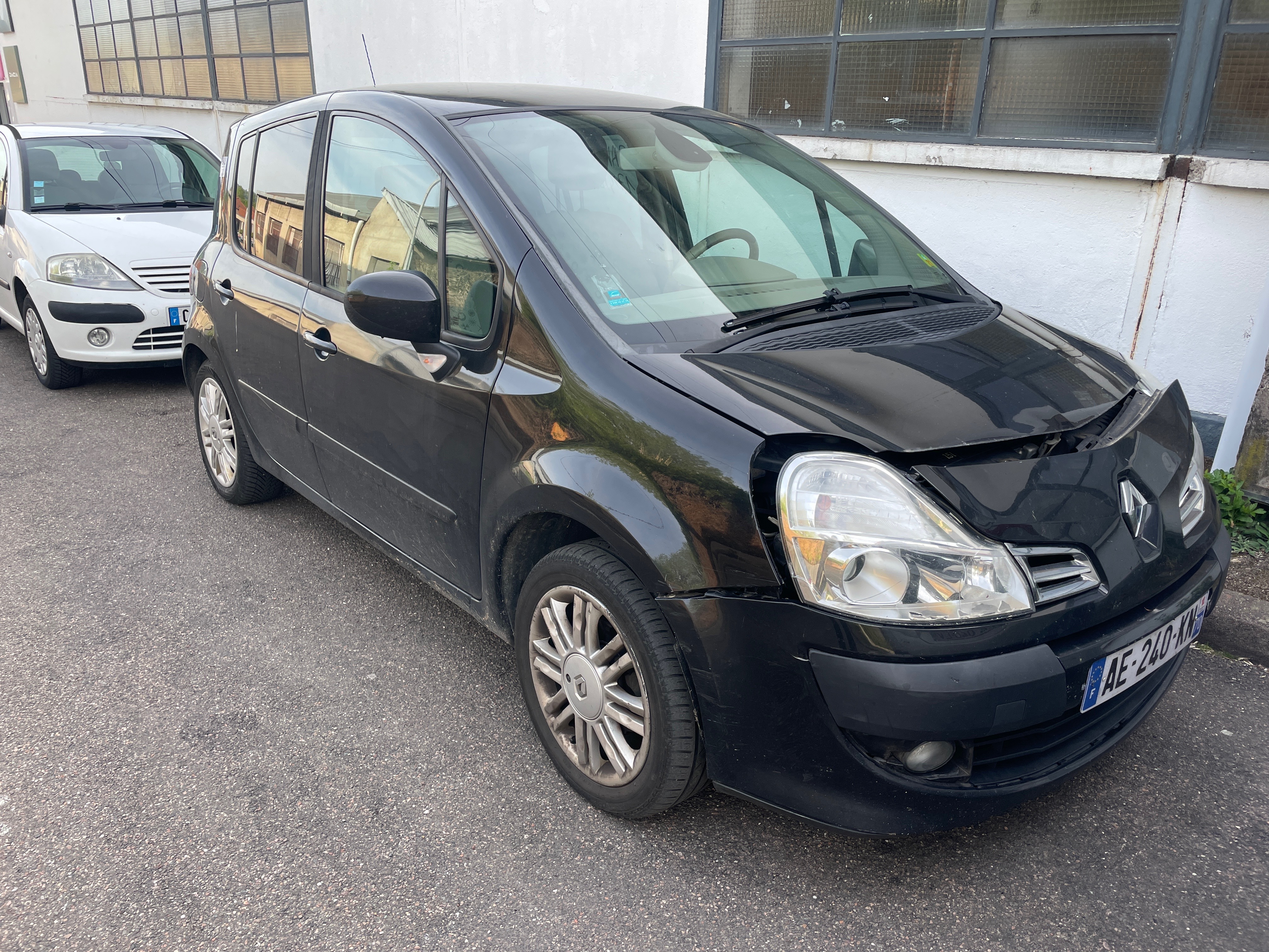 Optique avant principal gauche (feux)(phare) pour RENAULT MODUS PHASE 2 Optique avant principal gauche (feux)(phare) pour RENAULT MODUS PHASE 2