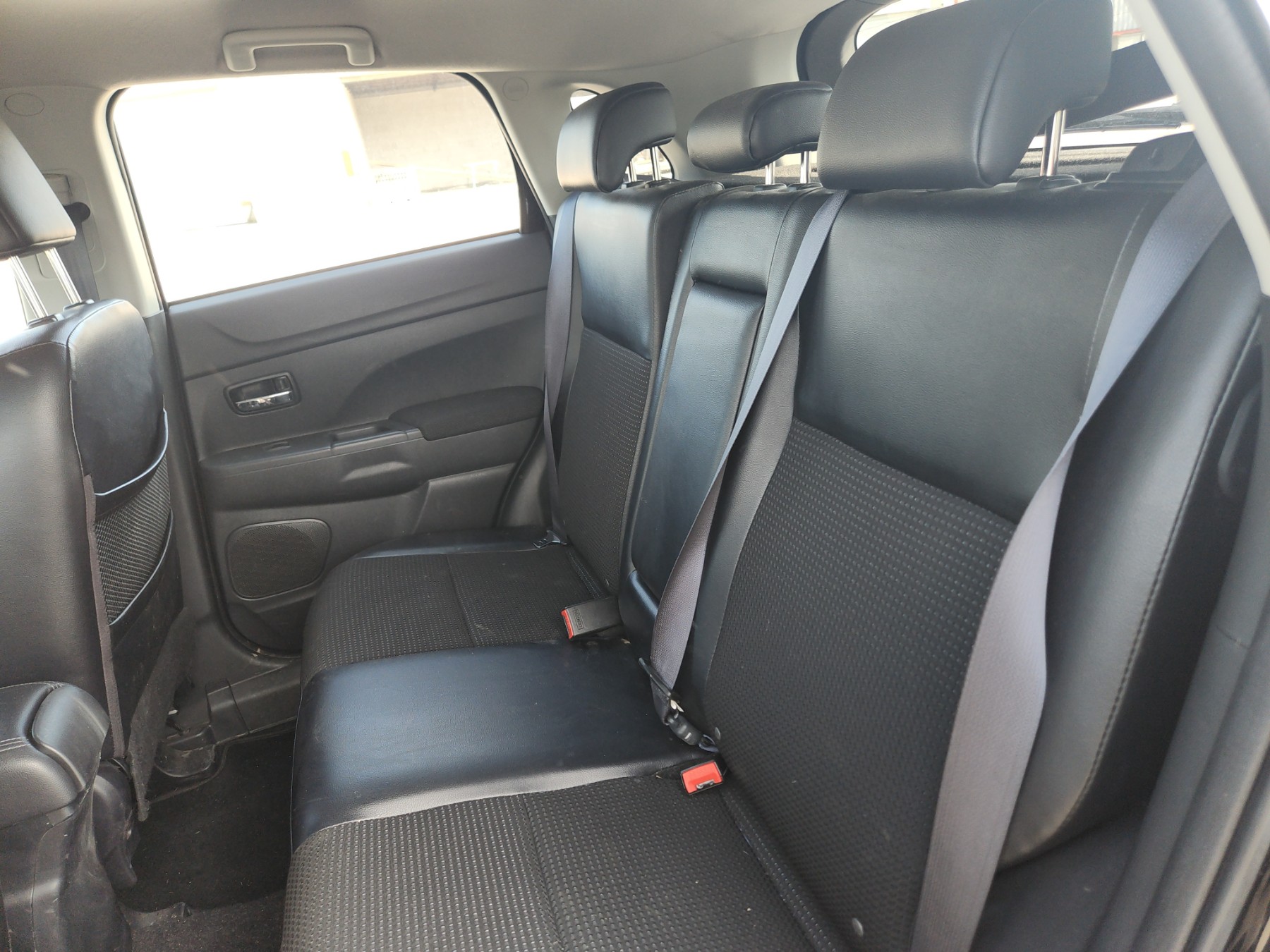 Extension d'aile arriere droit pour CITROEN C4 AIRCROSS Extension d'aile arriere droit pour CITROEN C4 AIRCROSS