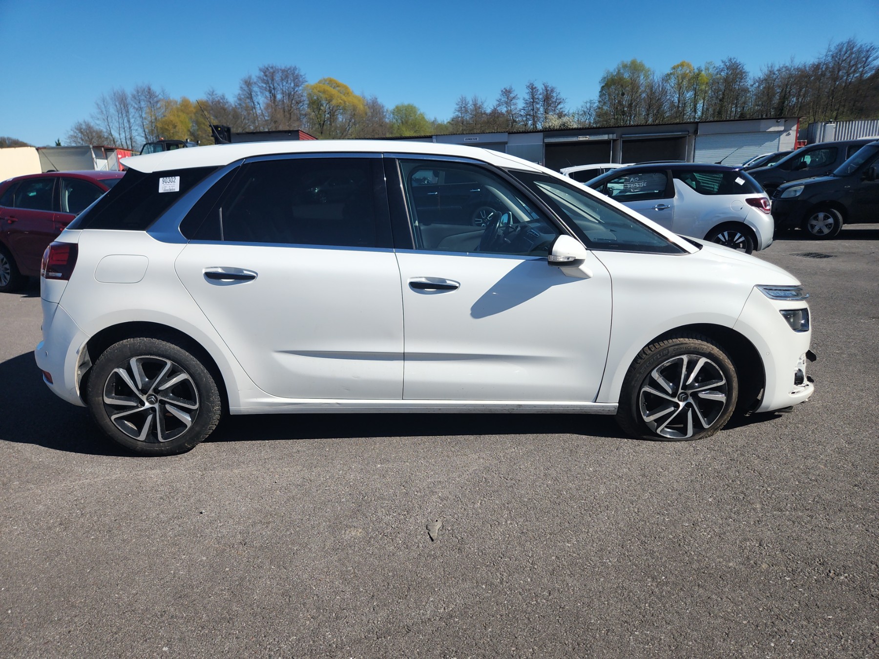 Feu diurne avant gauche pour CITROEN C4 PICASSO 2 PHASE 2 Feu diurne avant gauche pour CITROEN C4 PICASSO 2 PHASE 2