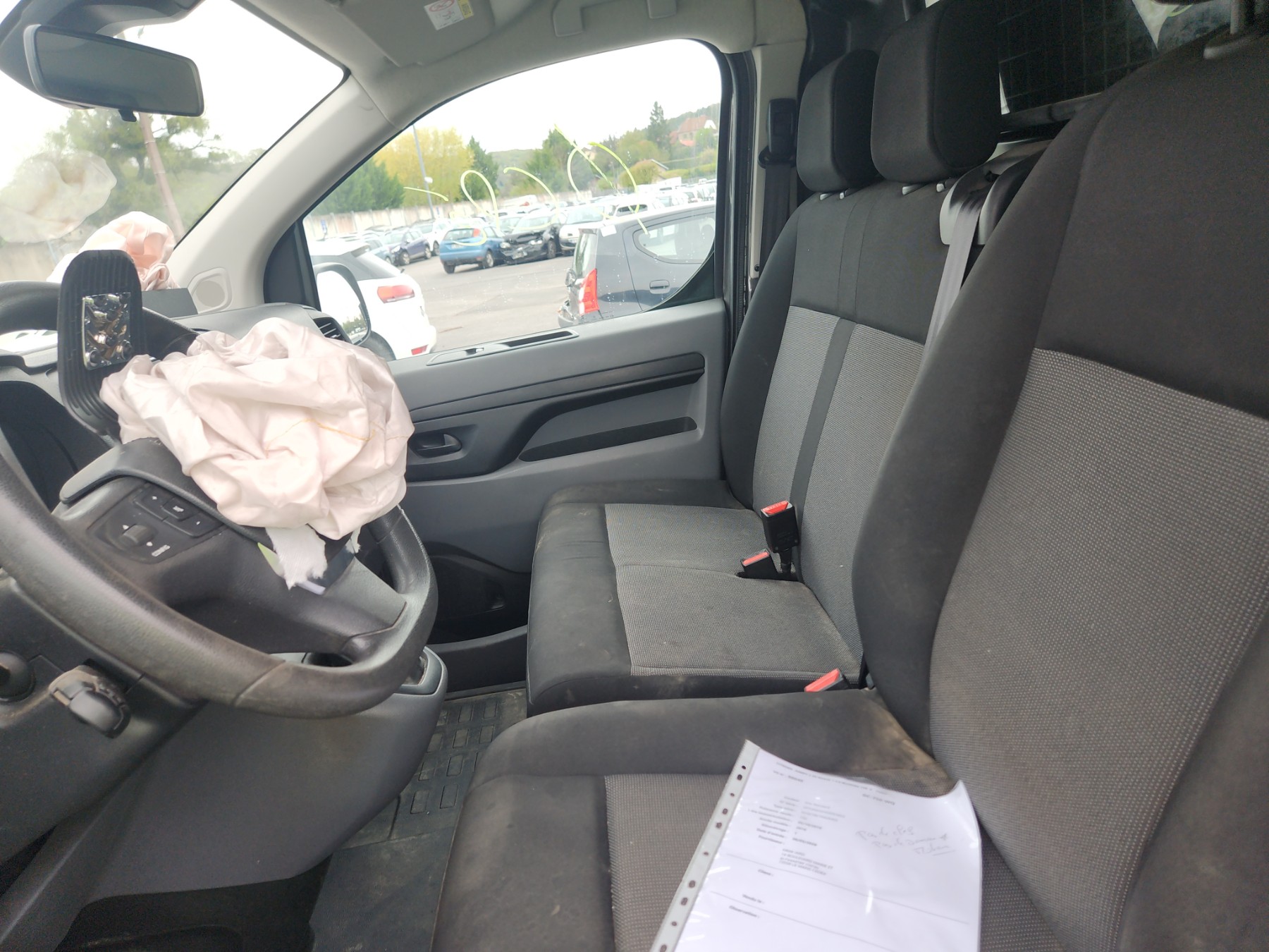 Siege avant droit (banquette double) pour CITROEN JUMPY 3 XS Siege avant droit (banquette double) pour CITROEN JUMPY 3 XS
