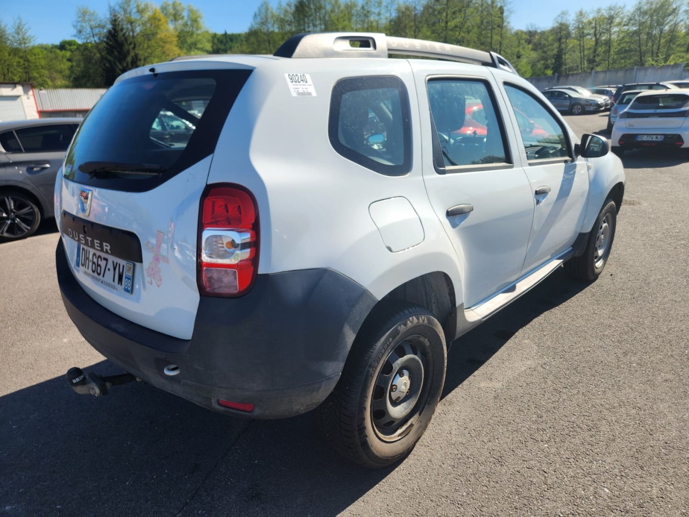Pare choc arriere pour DACIA DUSTER PHASE 2 Pare choc arriere pour DACIA DUSTER PHASE 2