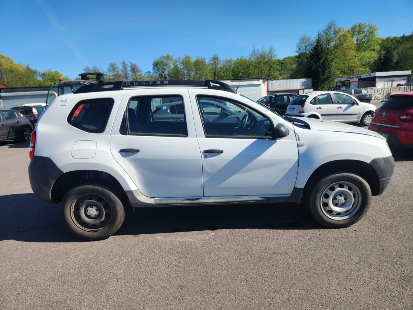 Pare choc arriere pour DACIA DUSTER PHASE 2 Pare choc arriere pour DACIA DUSTER PHASE 2