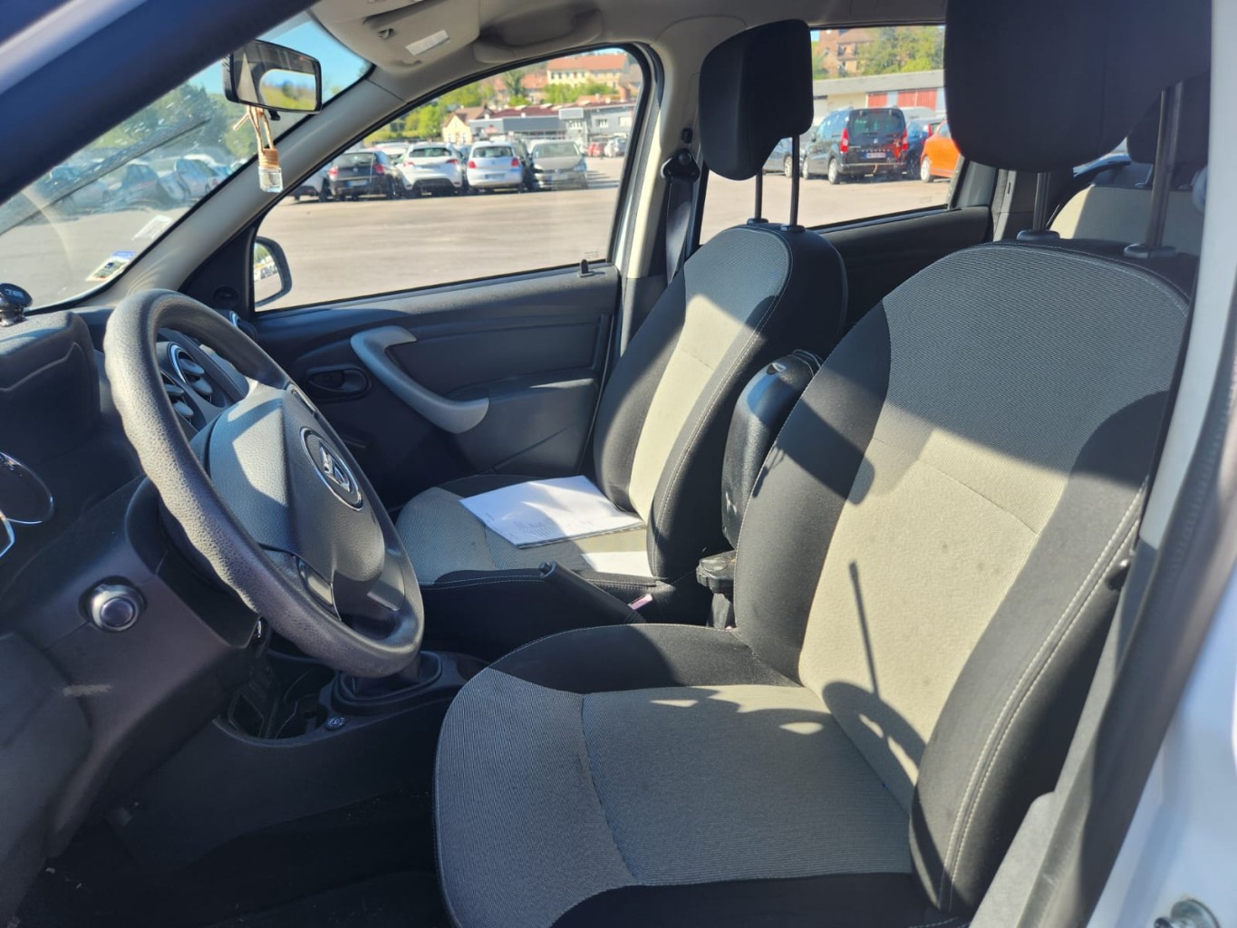 Pare choc arriere pour DACIA DUSTER PHASE 2 Pare choc arriere pour DACIA DUSTER PHASE 2