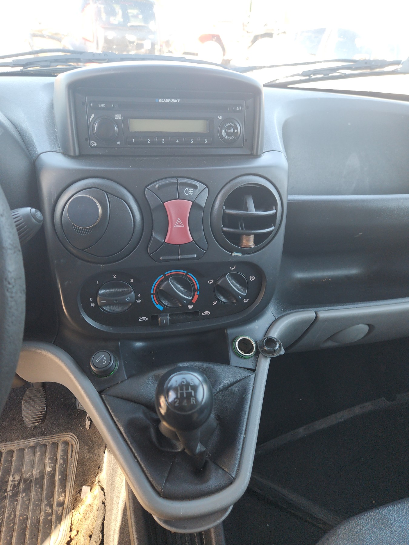 Retroviseur gauche pour FIAT DOBLO 1 PHASE 2 Retroviseur gauche pour FIAT DOBLO 1 PHASE 2