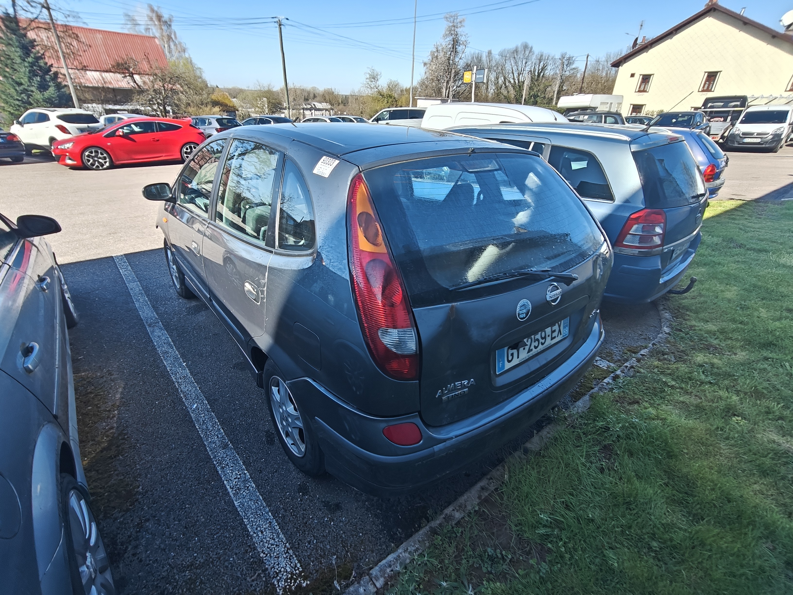 Feu arriere principal droit (feux) pour NISSAN ALMERA TINO PHASE 2 Feu arriere principal droit (feux) pour NISSAN ALMERA TINO PHASE 2