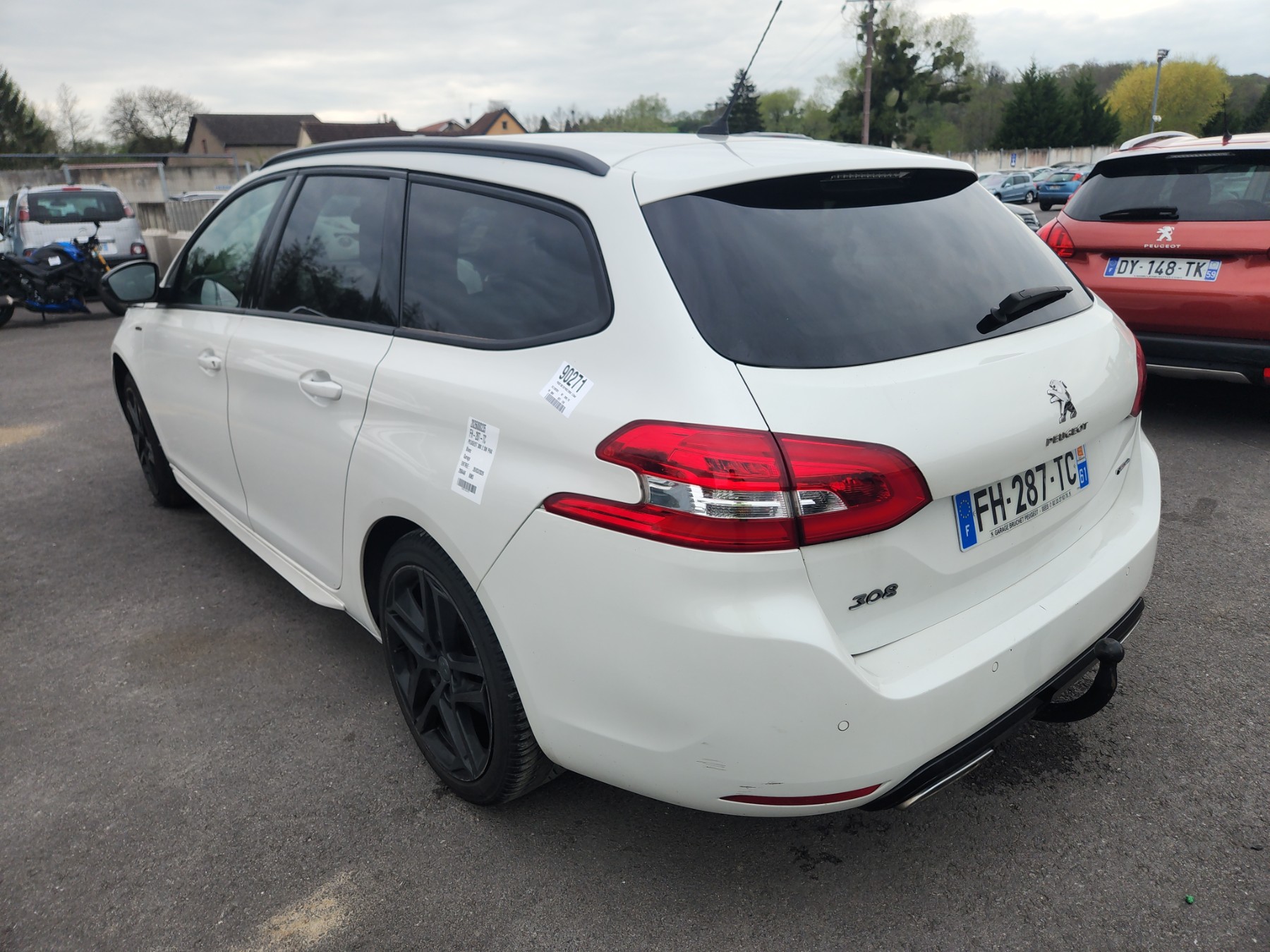 Réservoir AdBlue pour PEUGEOT 308 2 SW PHASE 2 BREAK Réservoir AdBlue pour PEUGEOT 308 2 SW PHASE 2 BREAK