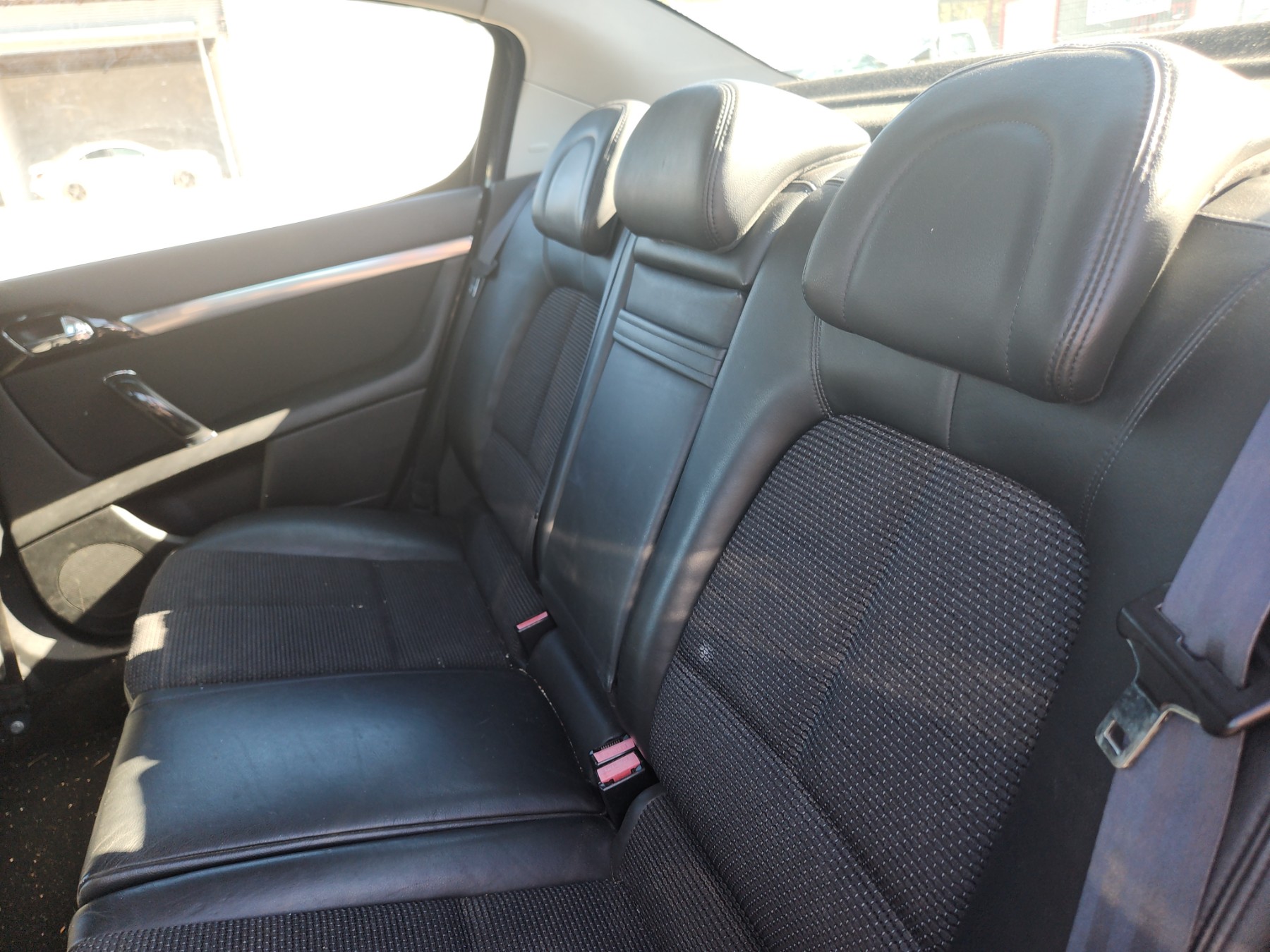 Ecran GPS pour PEUGEOT 407 PHASE 1 Ecran GPS pour PEUGEOT 407 PHASE 1