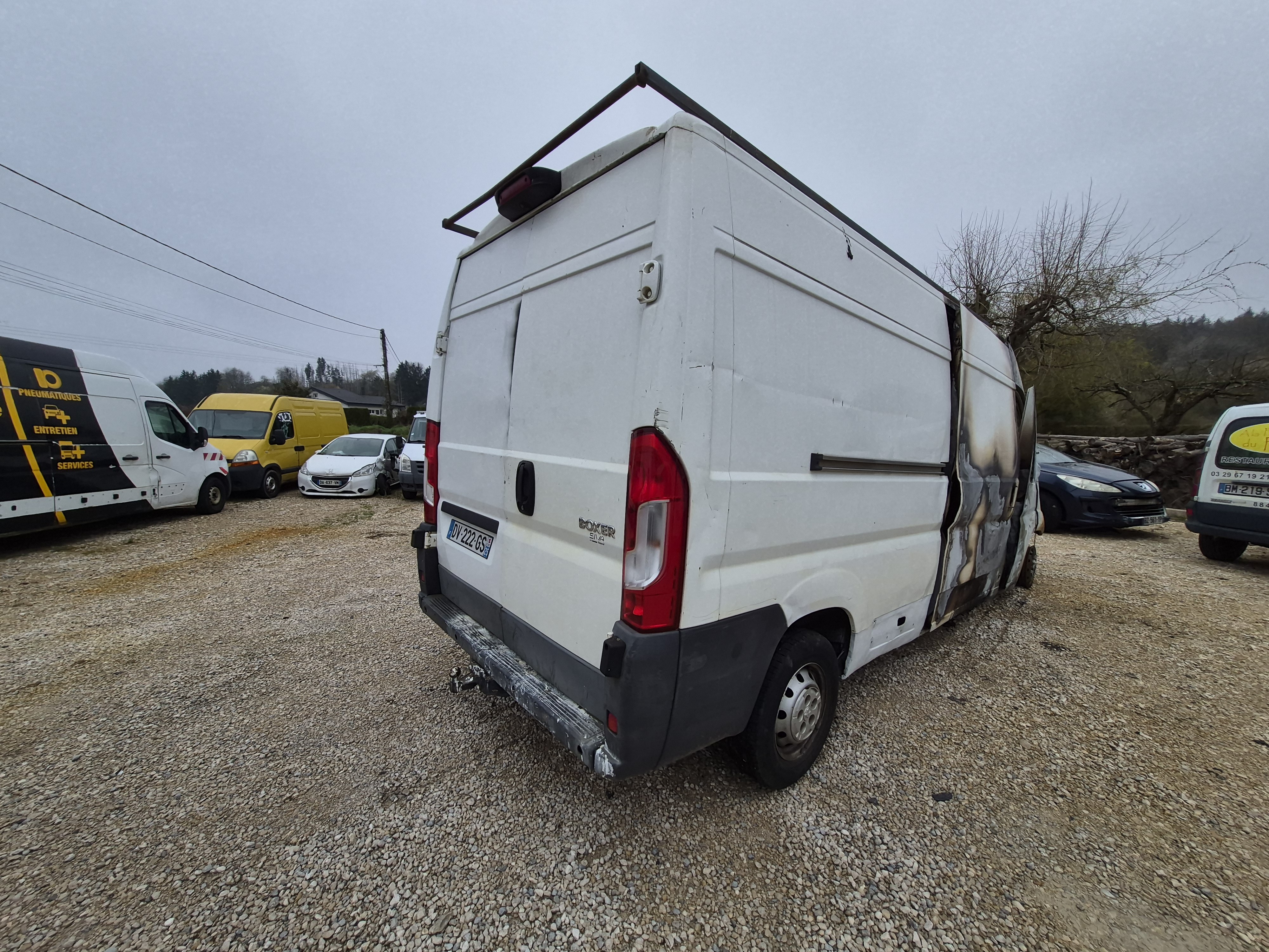Crosse arriere gauche pour PEUGEOT BOXER 3 PHASE 2 Crosse arriere gauche pour PEUGEOT BOXER 3 PHASE 2