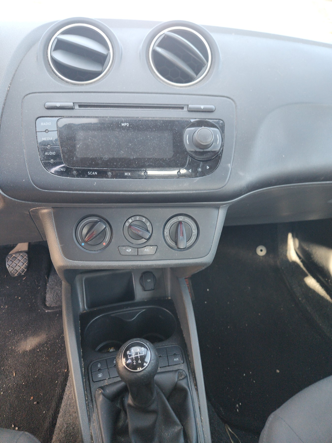 Optique avant principal droit (feux)(phare) pour SEAT IBIZA 4 PHASE 1 Optique avant principal droit (feux)(phare) pour SEAT IBIZA 4 PHASE 1
