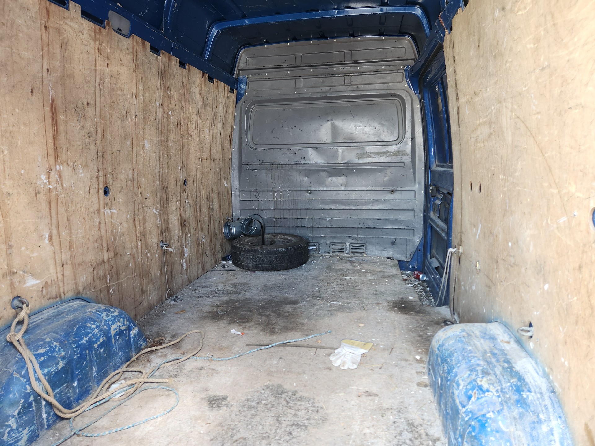 Aile avant droit pour VOLKSWAGEN LT 2 Aile avant droit pour VOLKSWAGEN LT 2