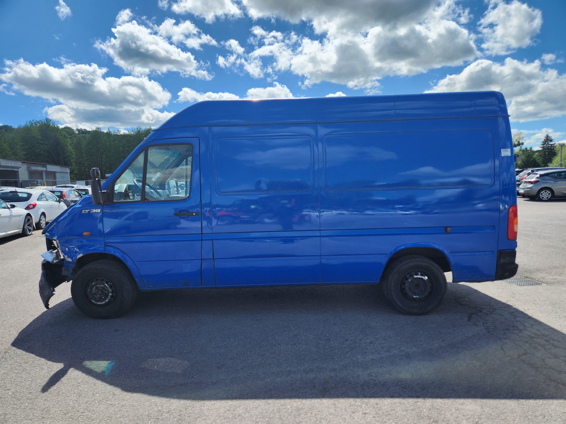 Aile avant droit pour VOLKSWAGEN LT 2 Aile avant droit pour VOLKSWAGEN LT 2