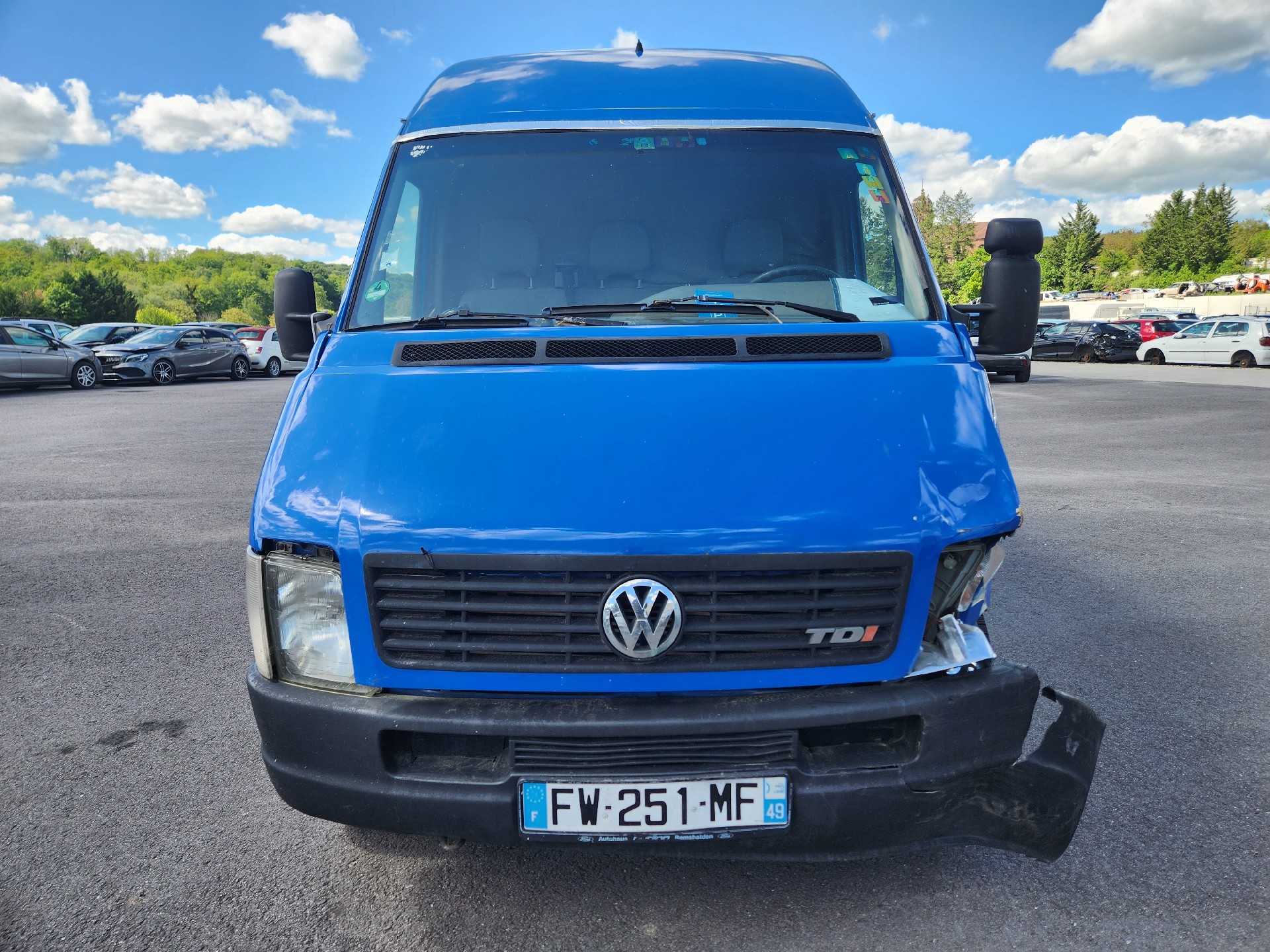 Aile avant droit pour VOLKSWAGEN LT 2 Aile avant droit pour VOLKSWAGEN LT 2