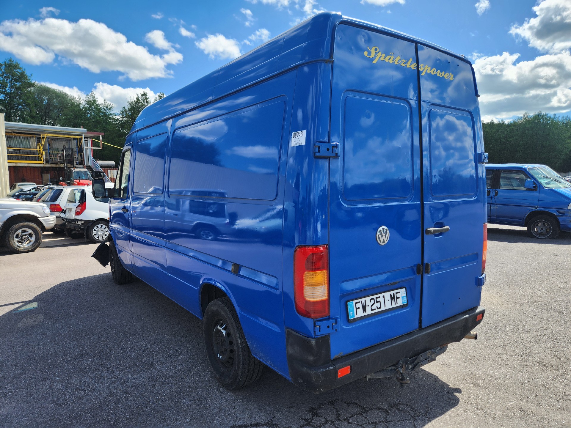Aile avant droit pour VOLKSWAGEN LT 2 Aile avant droit pour VOLKSWAGEN LT 2