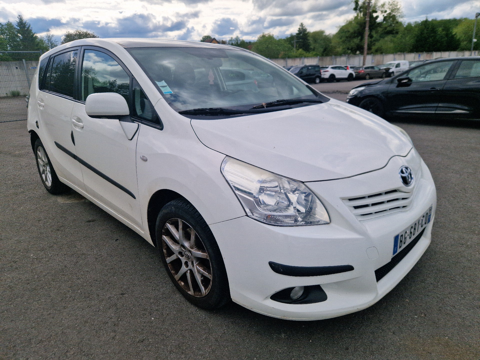 Aile avant droit pour TOYOTA VERSO 2009 PHASE 1 Aile avant droit pour TOYOTA VERSO 2009 PHASE 1