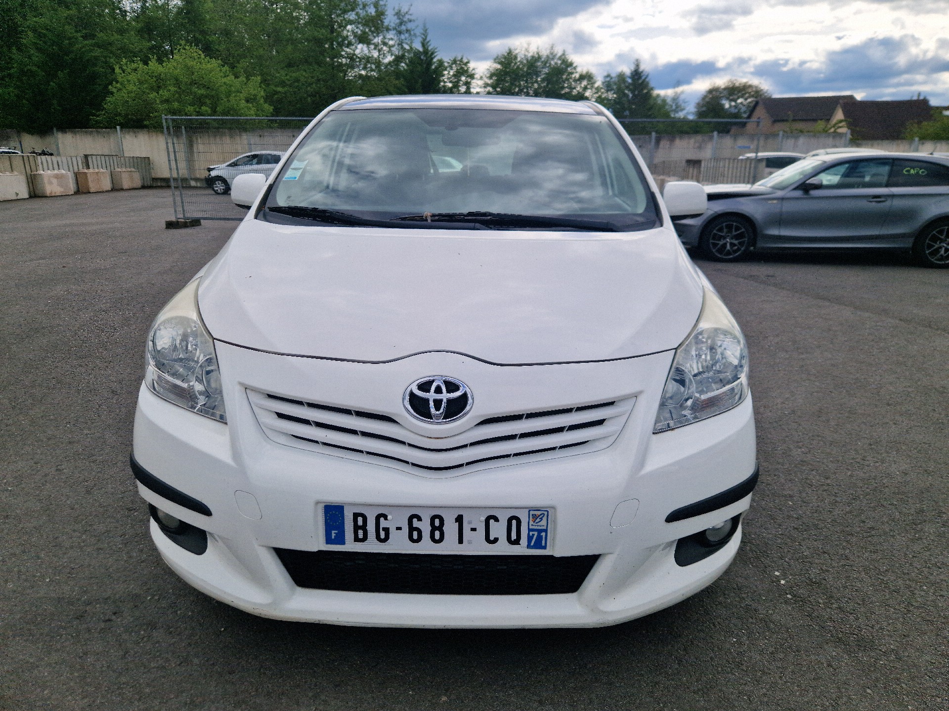 Aile avant droit pour TOYOTA VERSO 2009 PHASE 1 Aile avant droit pour TOYOTA VERSO 2009 PHASE 1