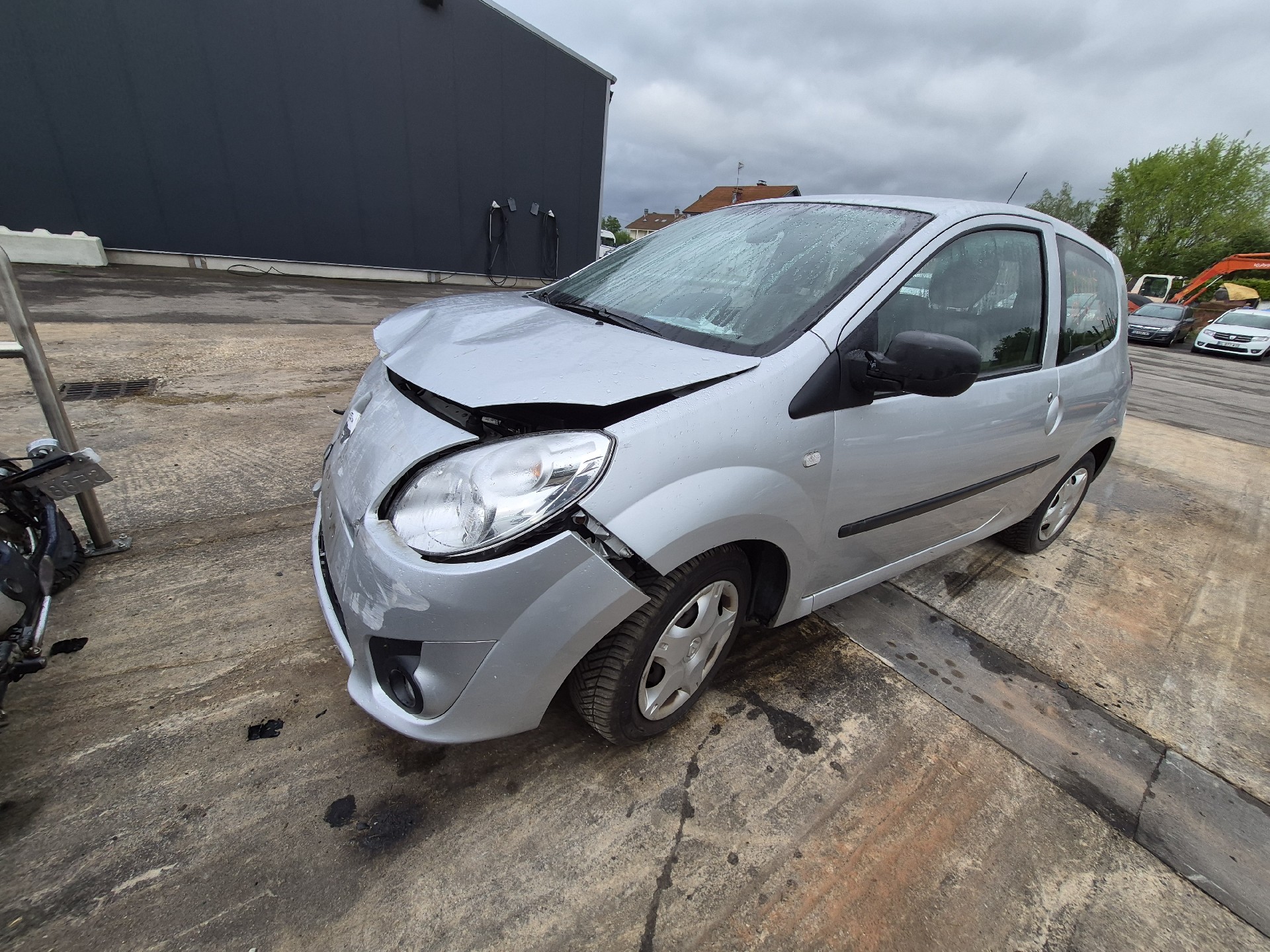 Repetiteur clignotant avant gauche (Feux) pour RENAULT TWINGO 2 PHASE 1 Repetiteur clignotant avant gauche (Feux) pour RENAULT TWINGO 2 PHASE 1
