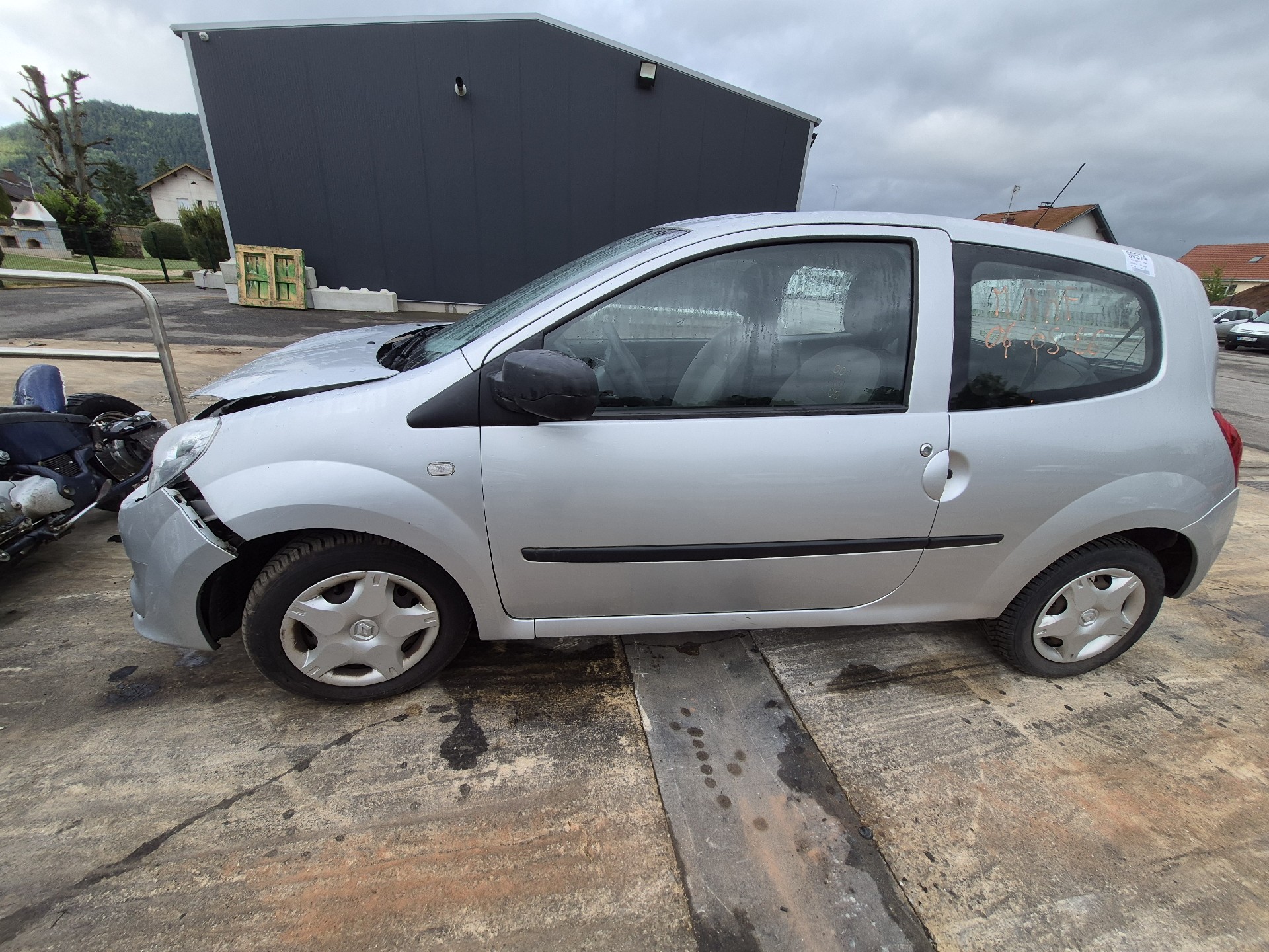 Repetiteur clignotant avant gauche (Feux) pour RENAULT TWINGO 2 PHASE 1 Repetiteur clignotant avant gauche (Feux) pour RENAULT TWINGO 2 PHASE 1