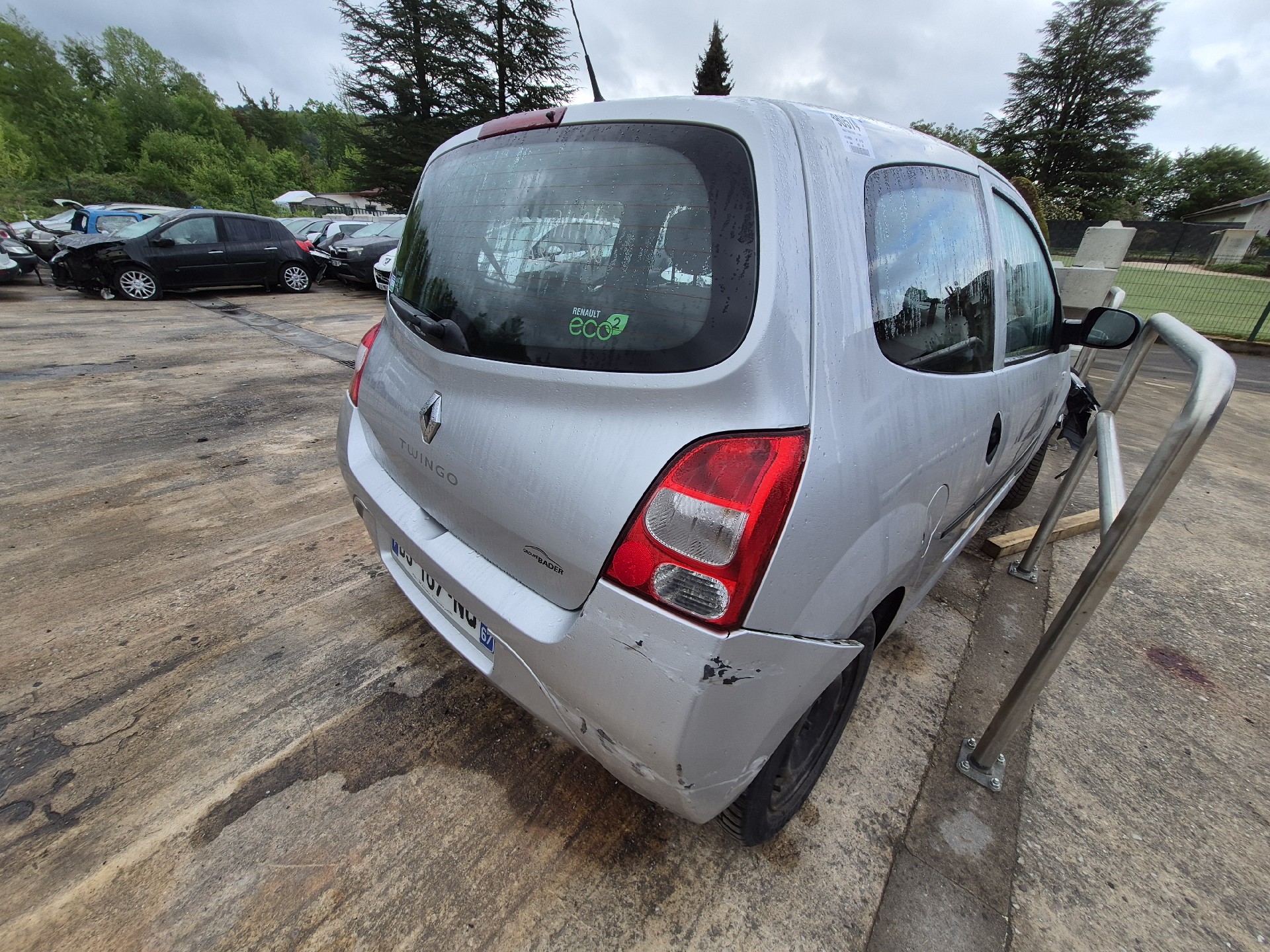 Repetiteur clignotant avant gauche (Feux) pour RENAULT TWINGO 2 PHASE 1 Repetiteur clignotant avant gauche (Feux) pour RENAULT TWINGO 2 PHASE 1