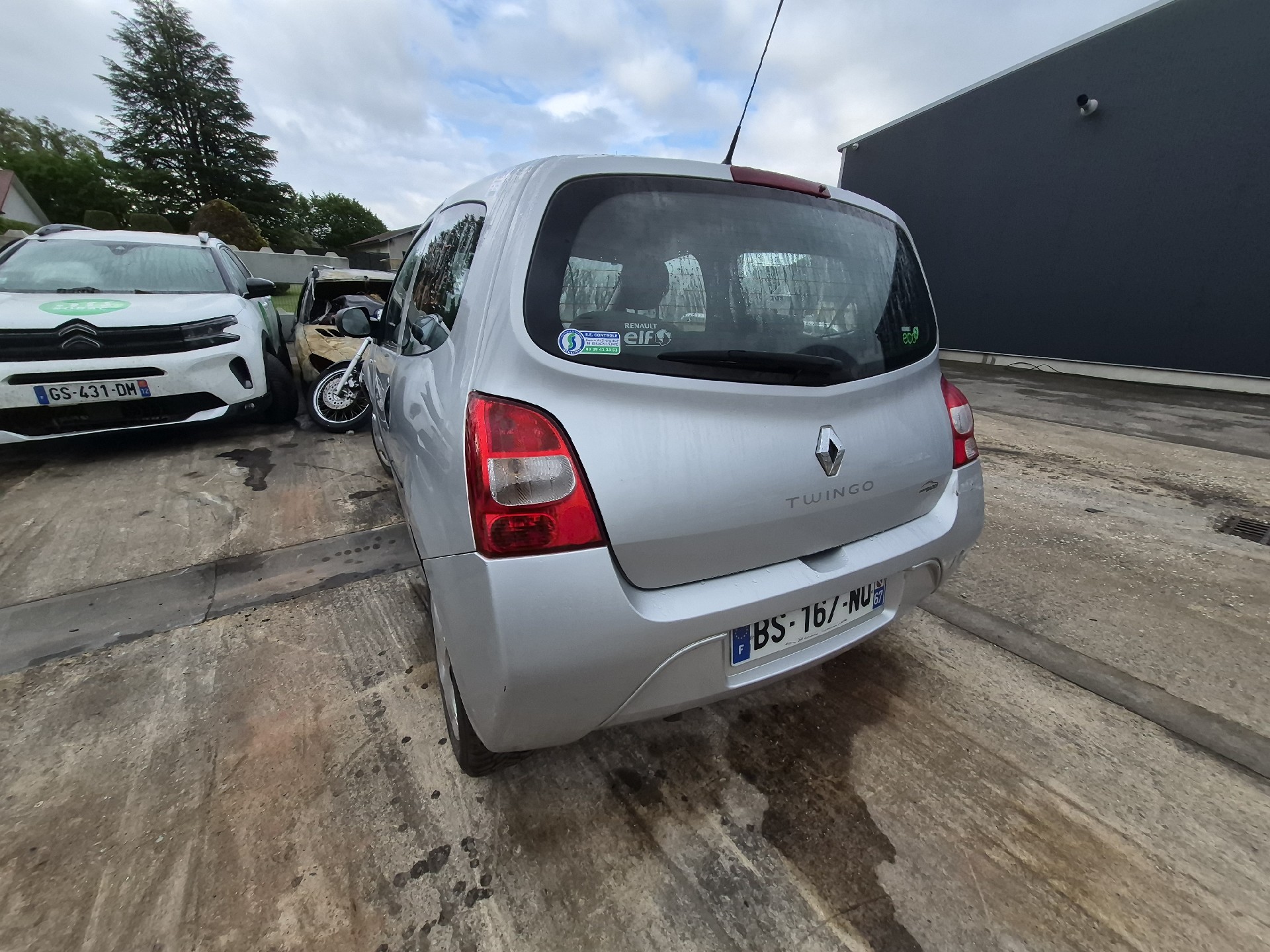 Repetiteur clignotant avant gauche (Feux) pour RENAULT TWINGO 2 PHASE 1 Repetiteur clignotant avant gauche (Feux) pour RENAULT TWINGO 2 PHASE 1