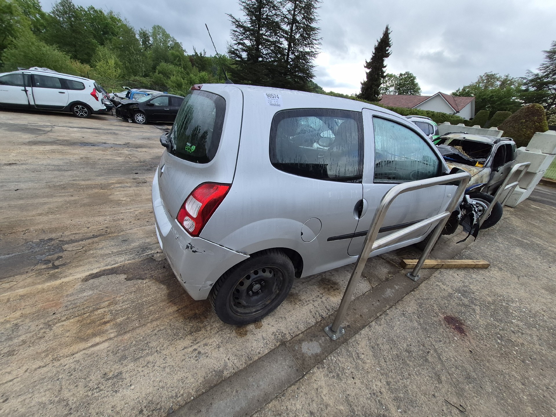 Repetiteur clignotant avant gauche (Feux) pour RENAULT TWINGO 2 PHASE 1 Repetiteur clignotant avant gauche (Feux) pour RENAULT TWINGO 2 PHASE 1