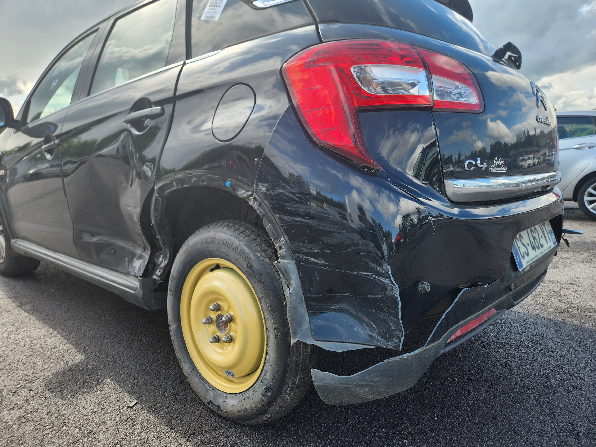 Feu diurne avant droit pour CITROEN C4 AIRCROSS Feu diurne avant droit pour CITROEN C4 AIRCROSS