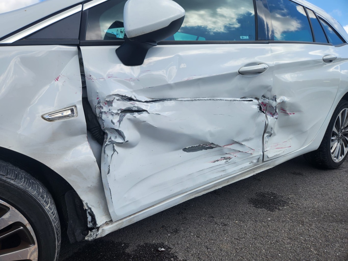 Com (Bloc Contacteur Tournant+Commodo Essuie Glace+Commodo Phare) pour OPEL ASTRA K SPORTS TOURER PHASE 1 BREAK Com (Bloc Contacteur Tournant+Commodo Essuie Glace+Commodo Phare) pour OPEL ASTRA K SPORTS TOURER PHASE 1 BREAK