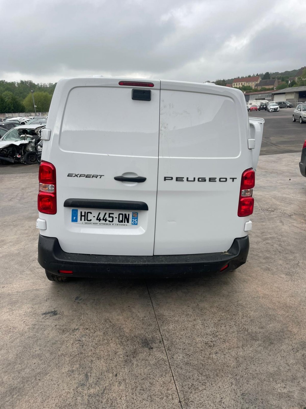 Demi train arriere droit pour PEUGEOT EXPERT 3 PHASE 2 Demi train arriere droit pour PEUGEOT EXPERT 3 PHASE 2