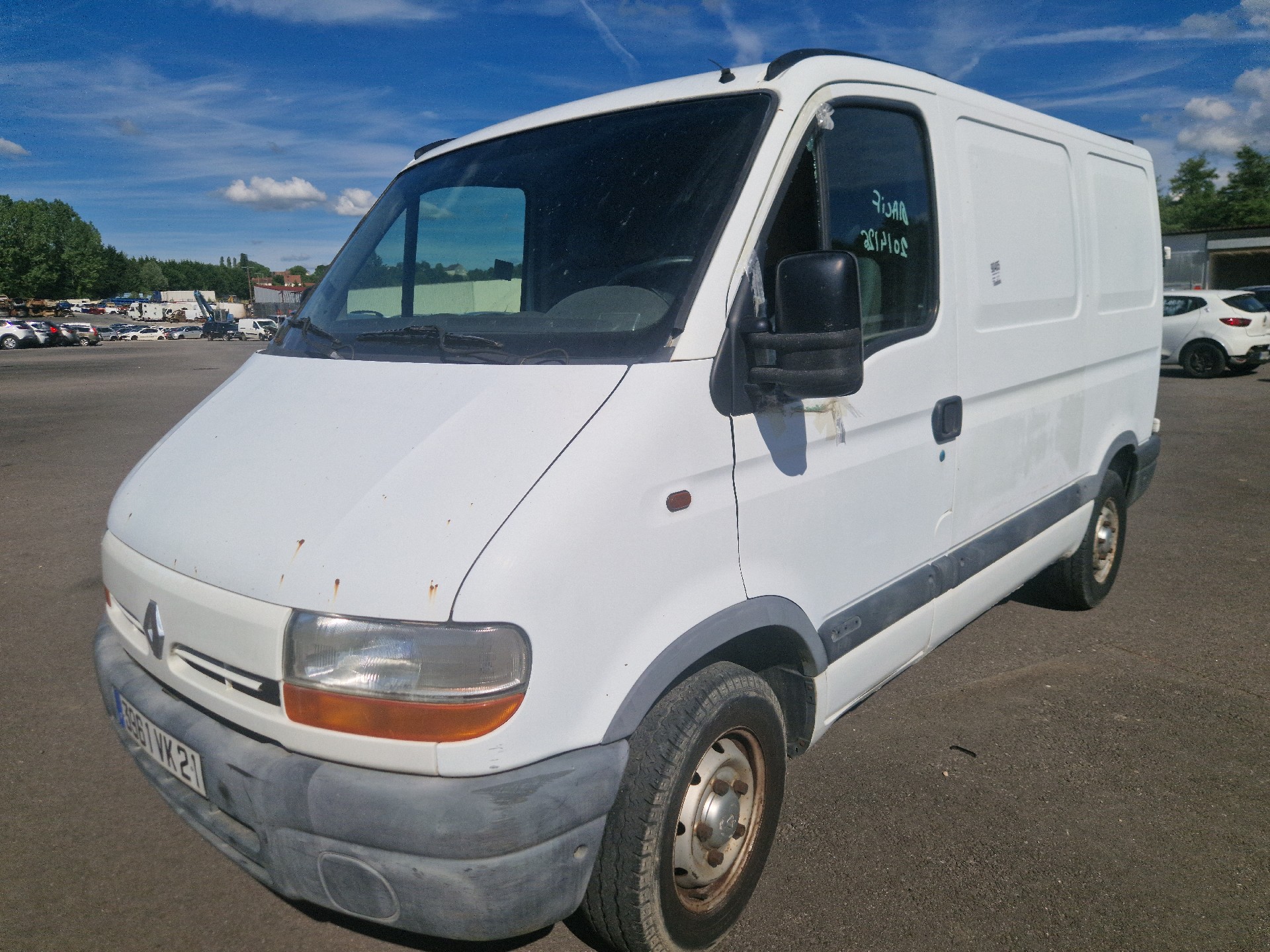 Porte de coffre gauche pour RENAULT MASTER 2 PHASE 1 Porte de coffre gauche pour RENAULT MASTER 2 PHASE 1