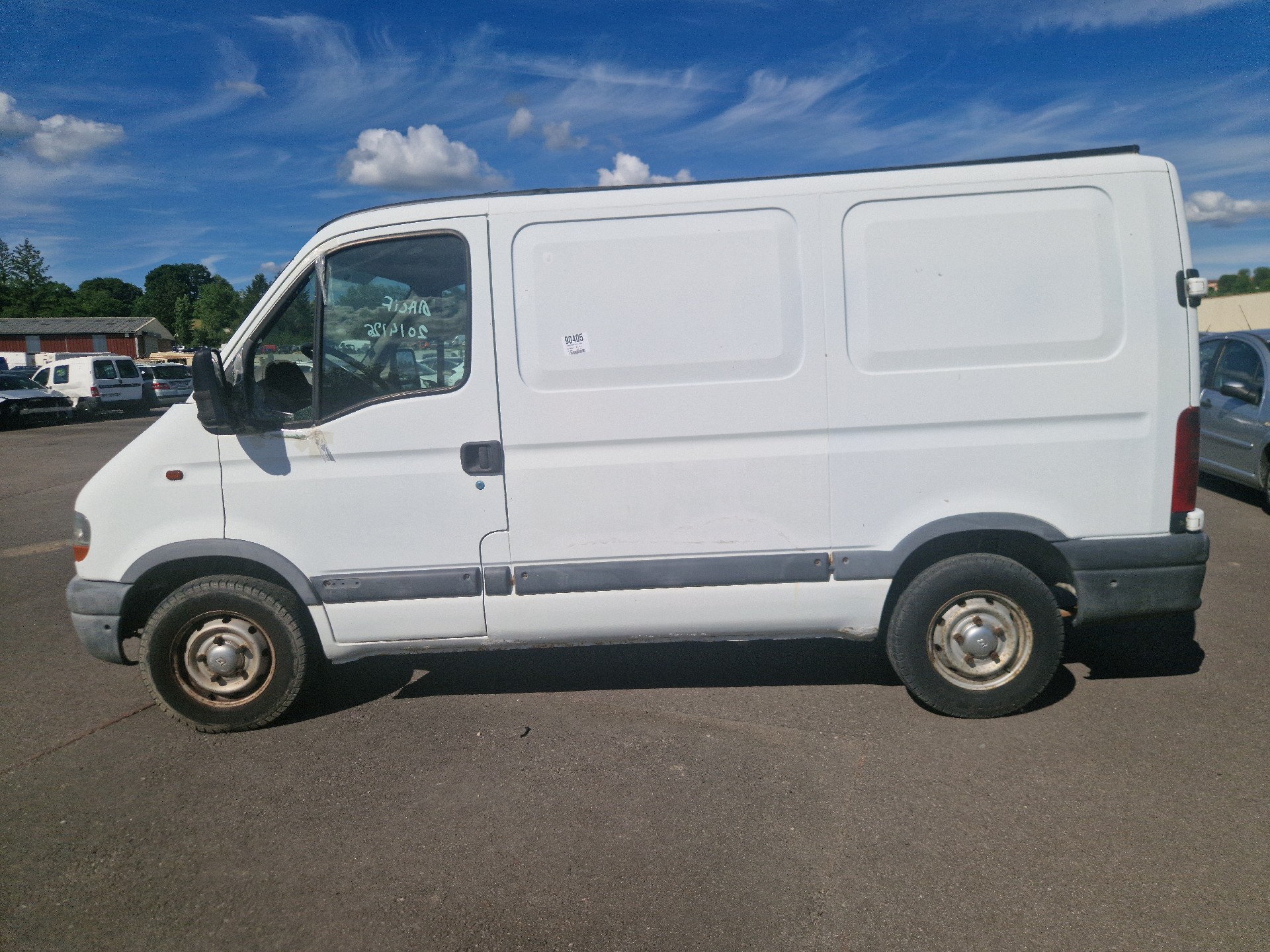 Porte de coffre gauche pour RENAULT MASTER 2 PHASE 1 Porte de coffre gauche pour RENAULT MASTER 2 PHASE 1