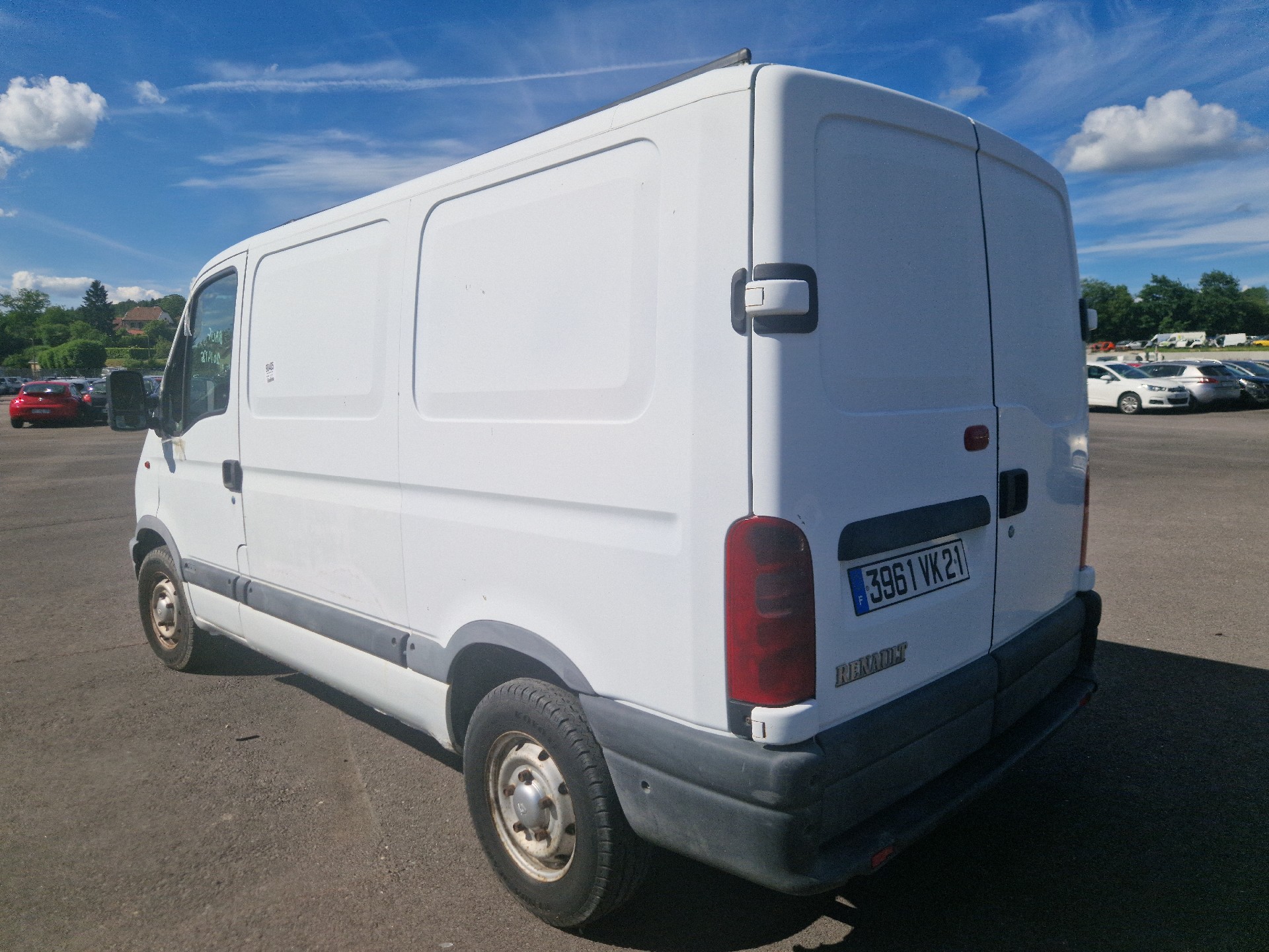 Porte de coffre gauche pour RENAULT MASTER 2 PHASE 1 Porte de coffre gauche pour RENAULT MASTER 2 PHASE 1