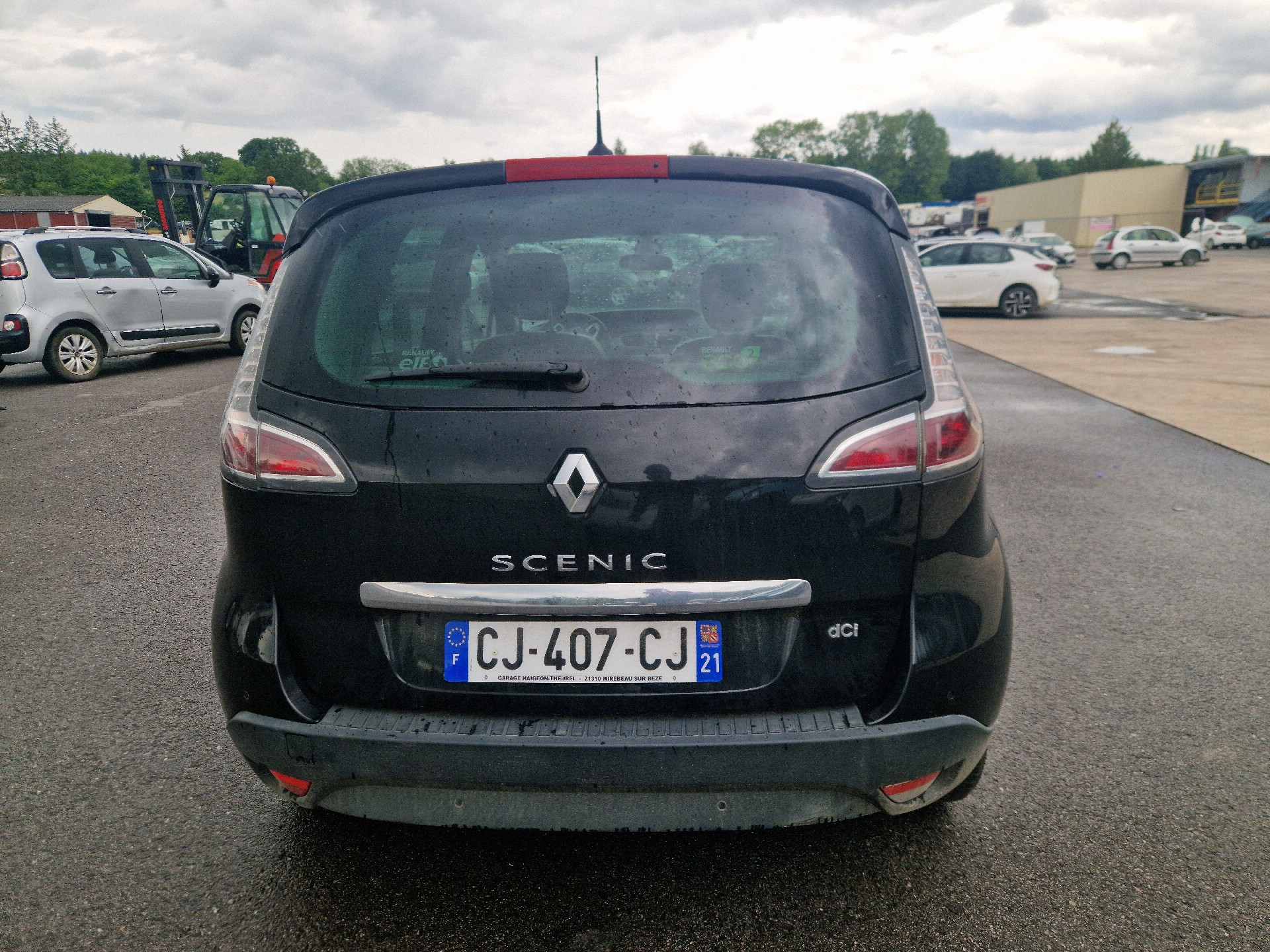 Aile avant droit pour RENAULT SCENIC 3 PHASE 2 Aile avant droit pour RENAULT SCENIC 3 PHASE 2