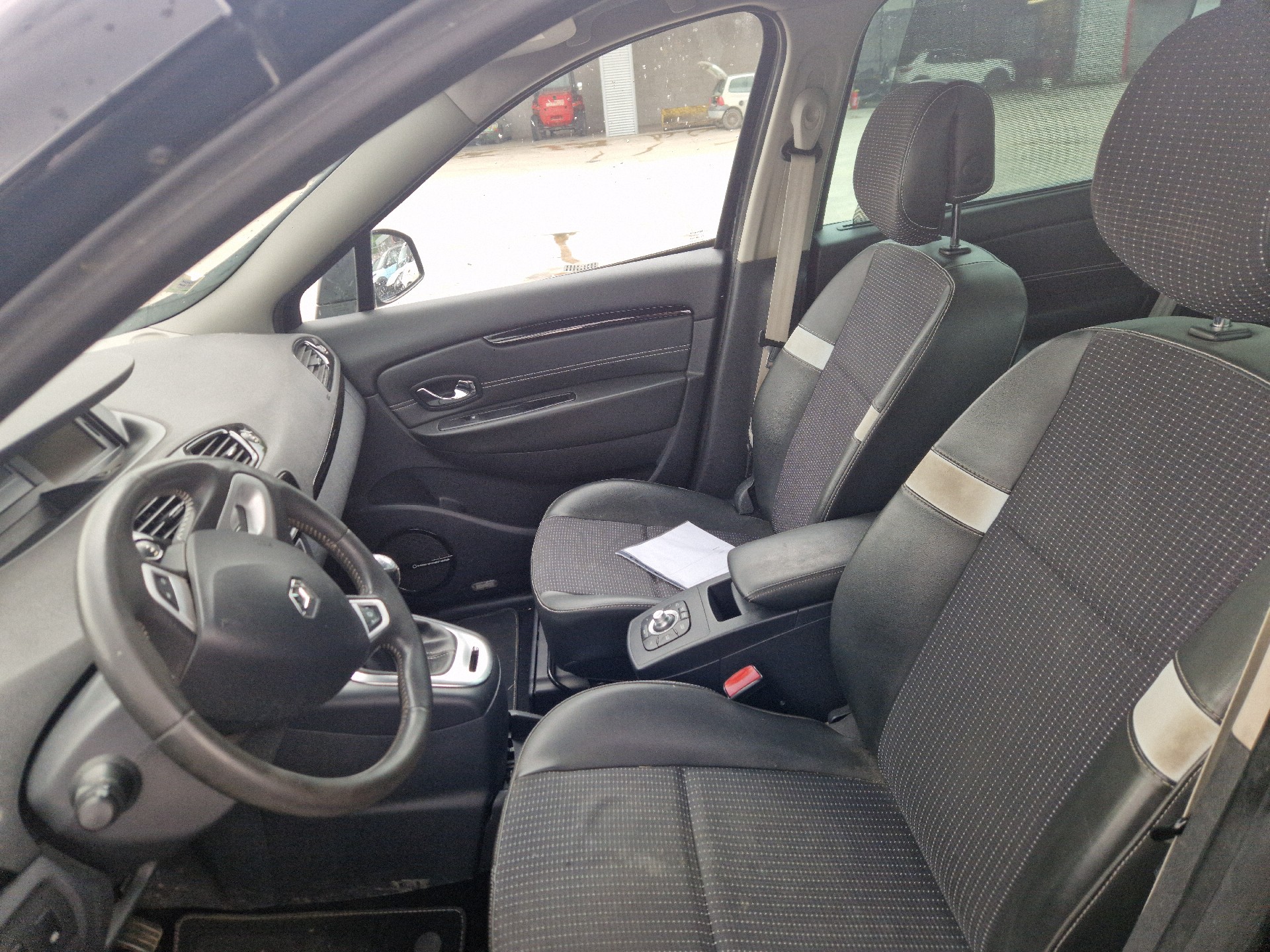 Aile avant droit pour RENAULT SCENIC 3 PHASE 2 Aile avant droit pour RENAULT SCENIC 3 PHASE 2