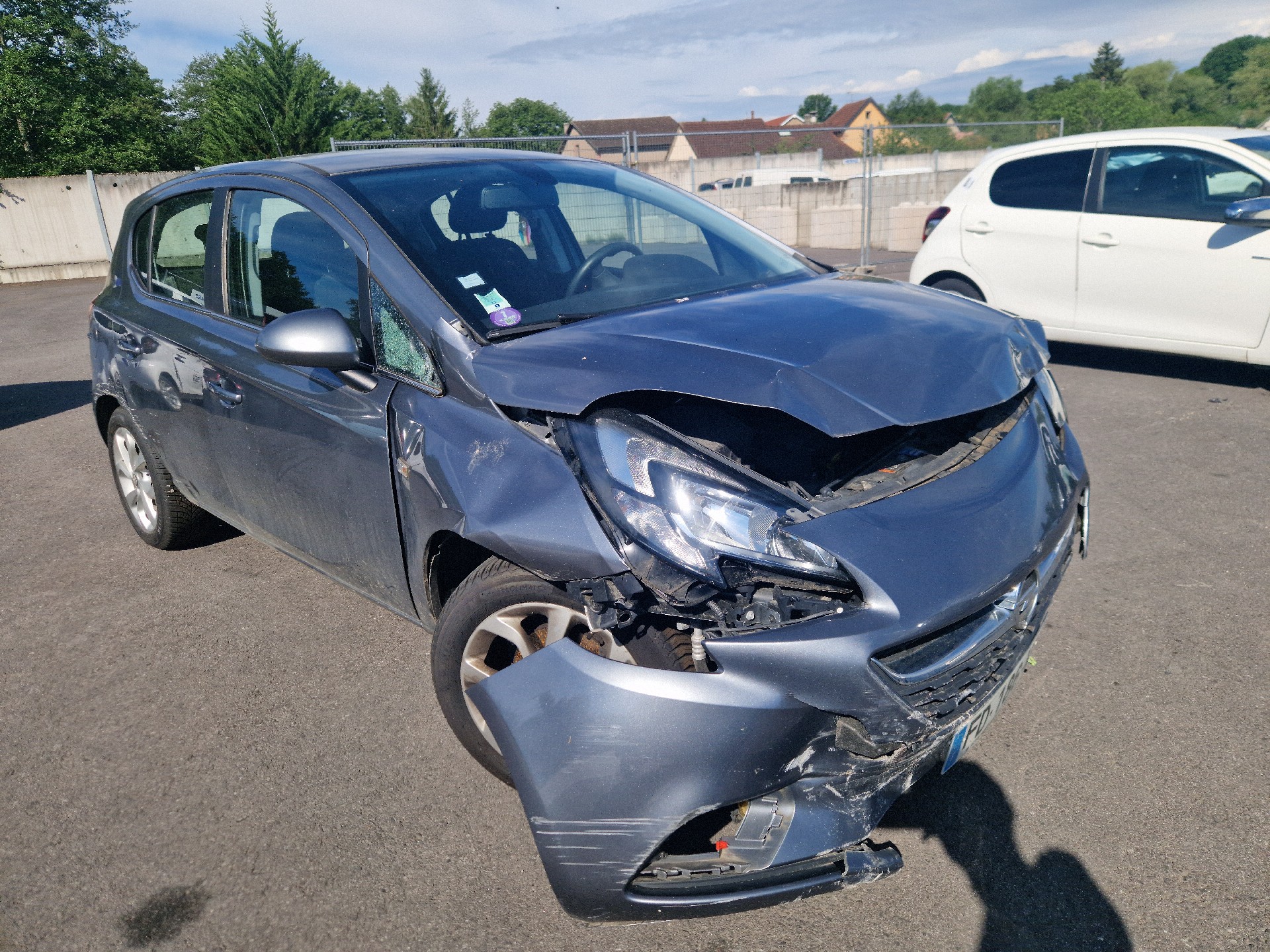 Poignee porte arriere gauche pour OPEL CORSA E Poignee porte arriere gauche pour OPEL CORSA E