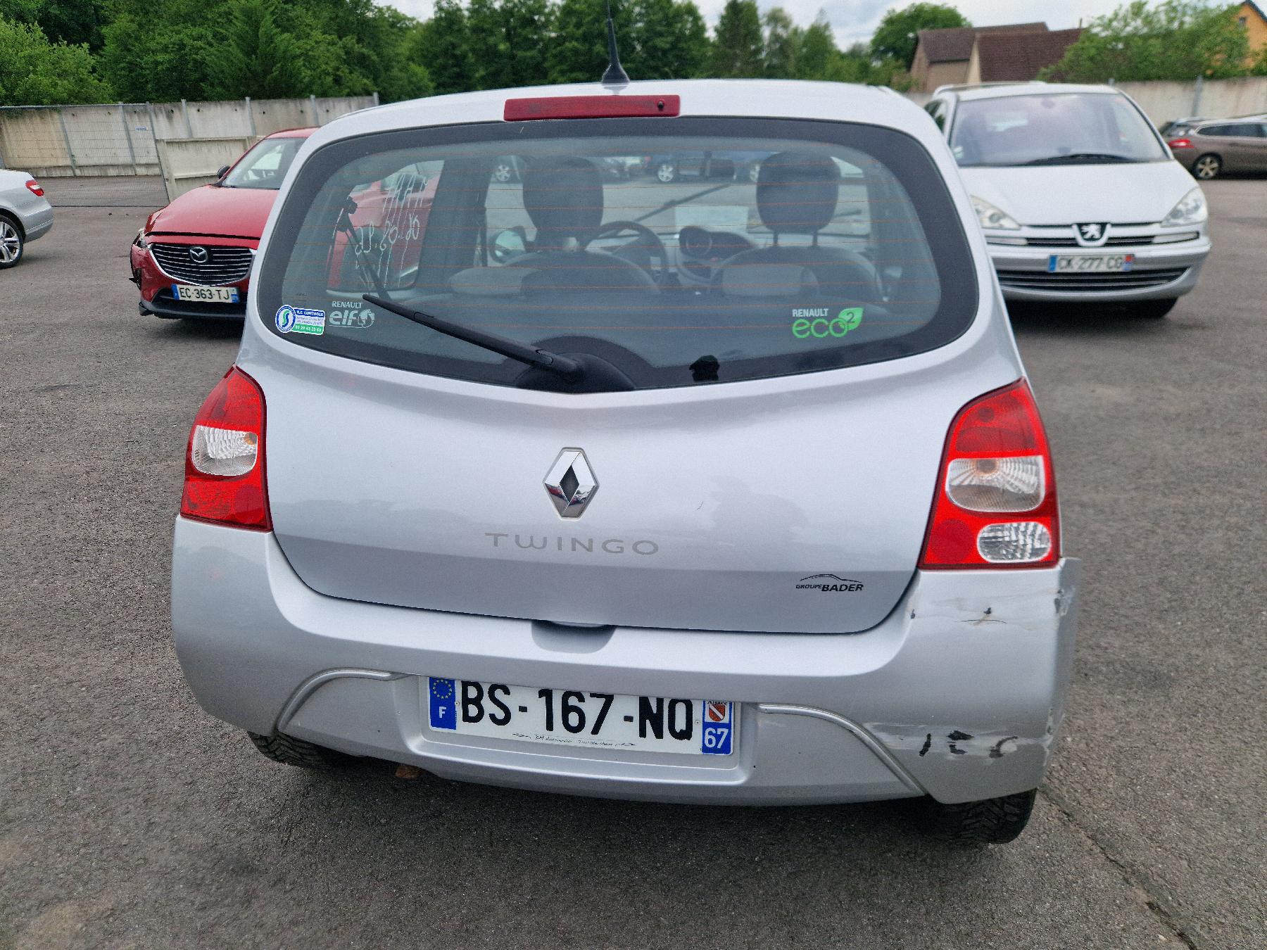Repetiteur clignotant avant gauche (Feux) pour RENAULT TWINGO 2 PHASE 1 Repetiteur clignotant avant gauche (Feux) pour RENAULT TWINGO 2 PHASE 1