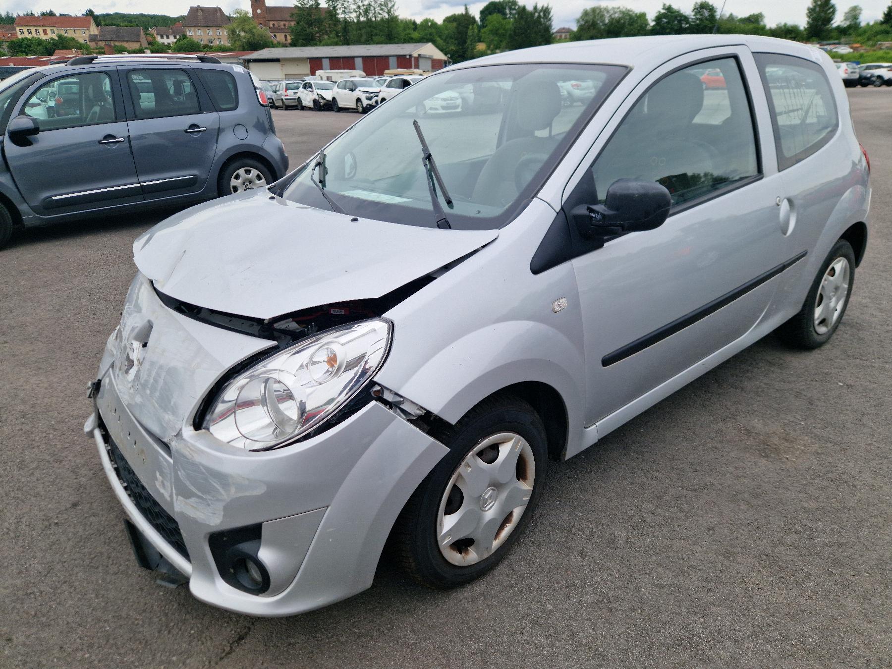 Repetiteur clignotant avant gauche (Feux) pour RENAULT TWINGO 2 PHASE 1 Repetiteur clignotant avant gauche (Feux) pour RENAULT TWINGO 2 PHASE 1