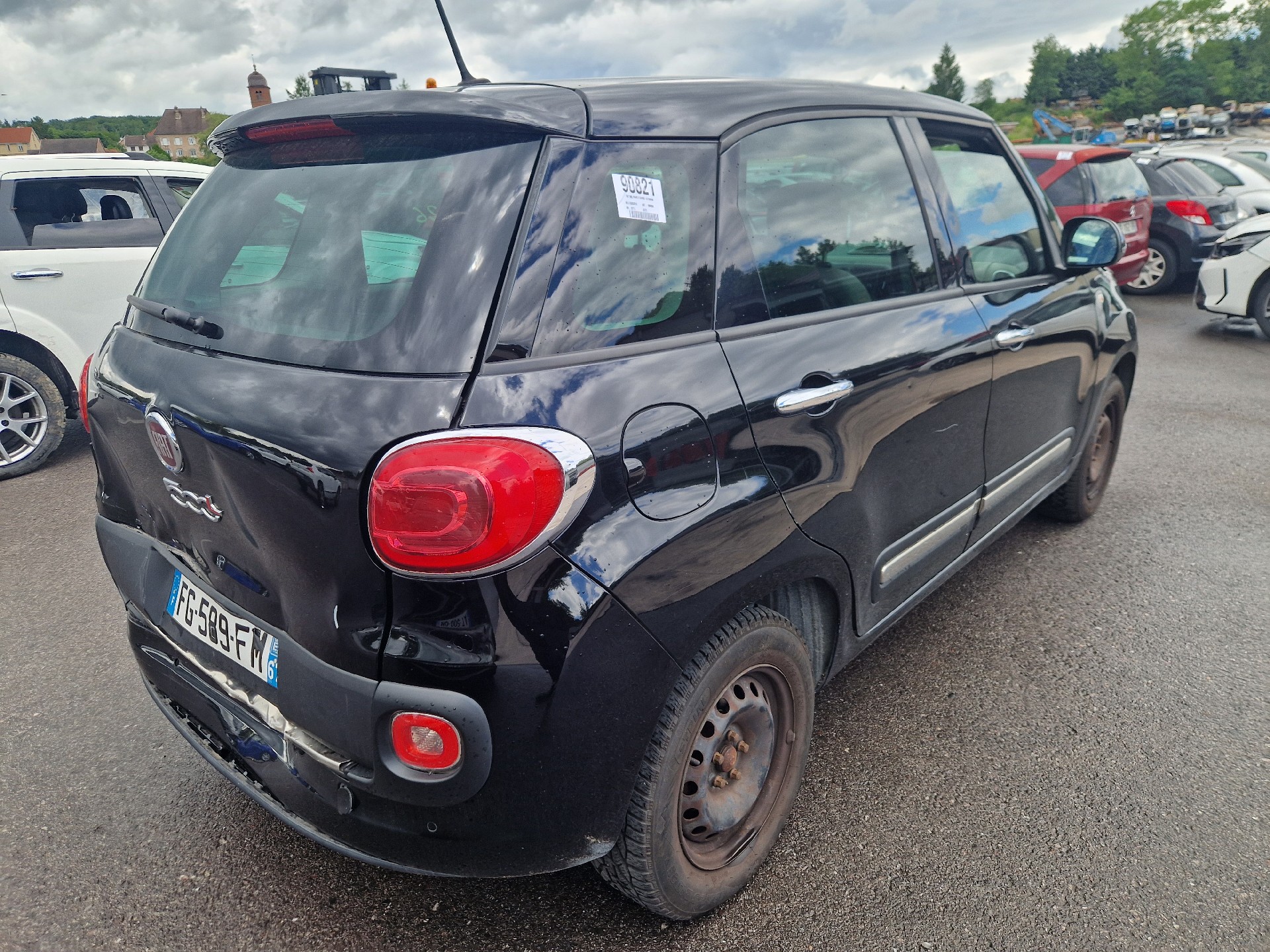 Pare choc avant pour FIAT 500L PHASE 2 Pare choc avant pour FIAT 500L PHASE 2