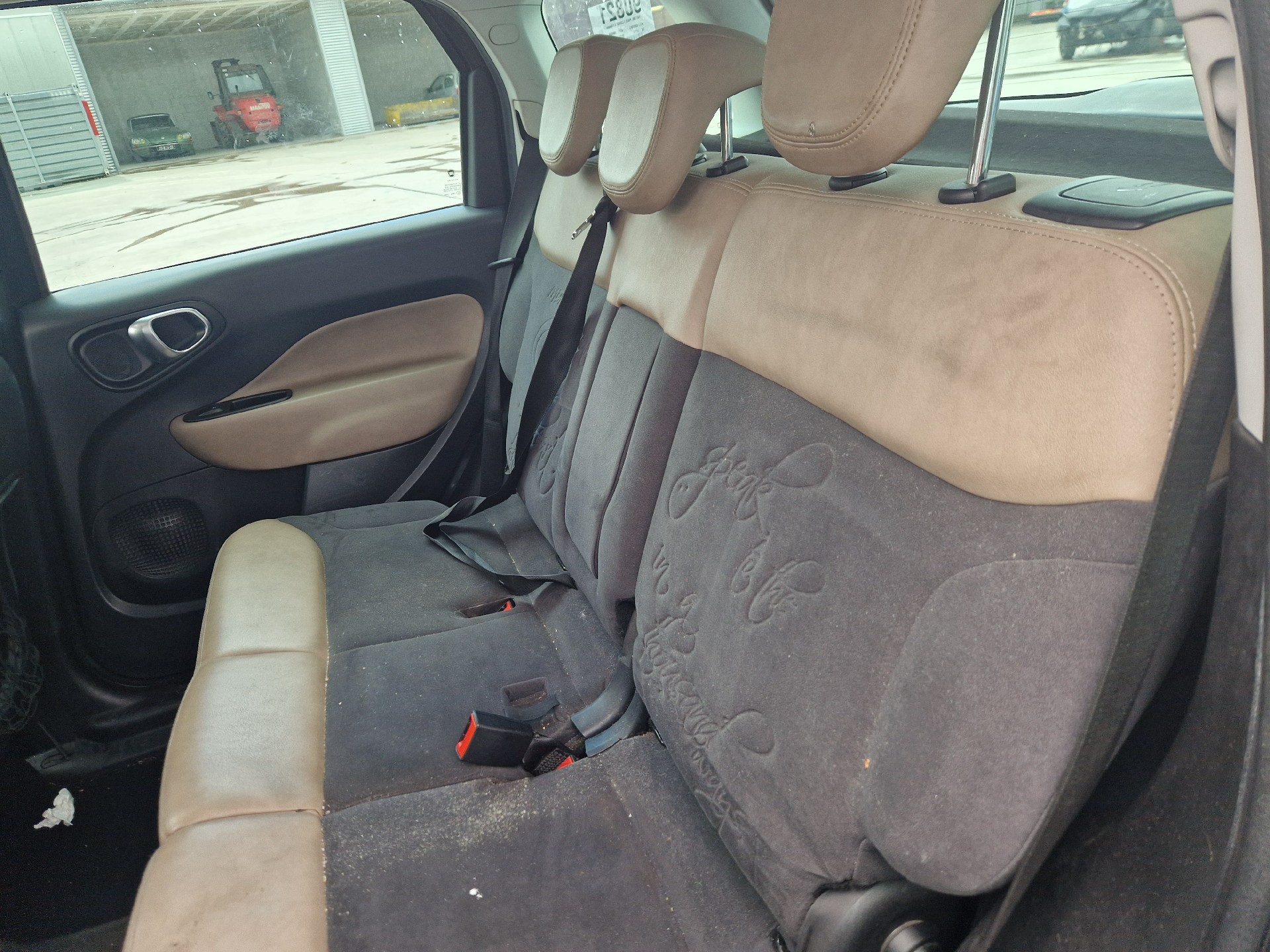 Pare choc avant pour FIAT 500L PHASE 2 Pare choc avant pour FIAT 500L PHASE 2